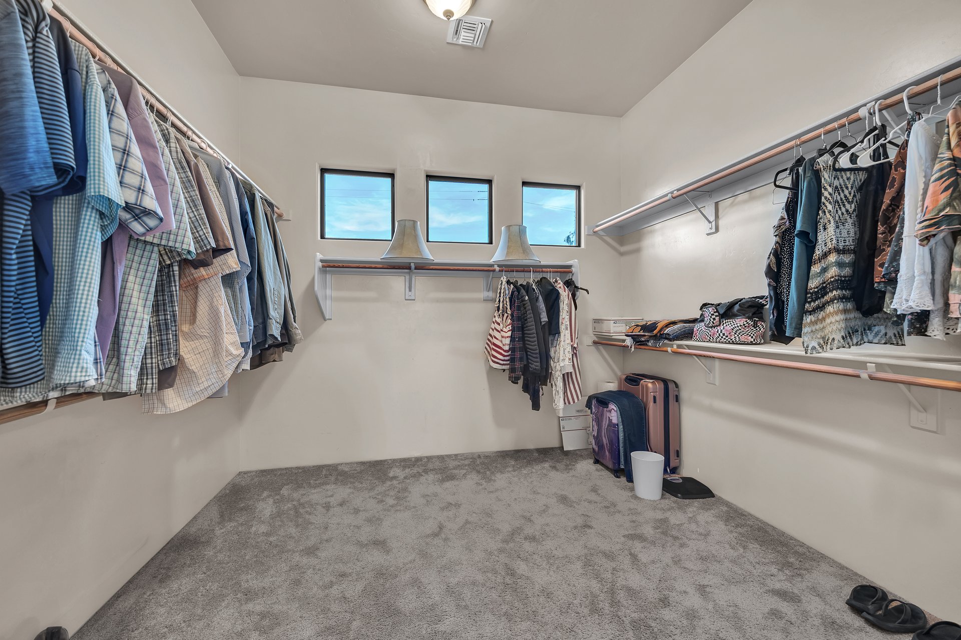 17117 W Dale Lane
