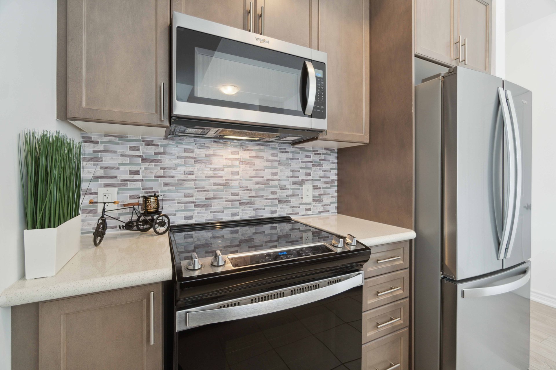 460 Dundas Street E Unit: 121