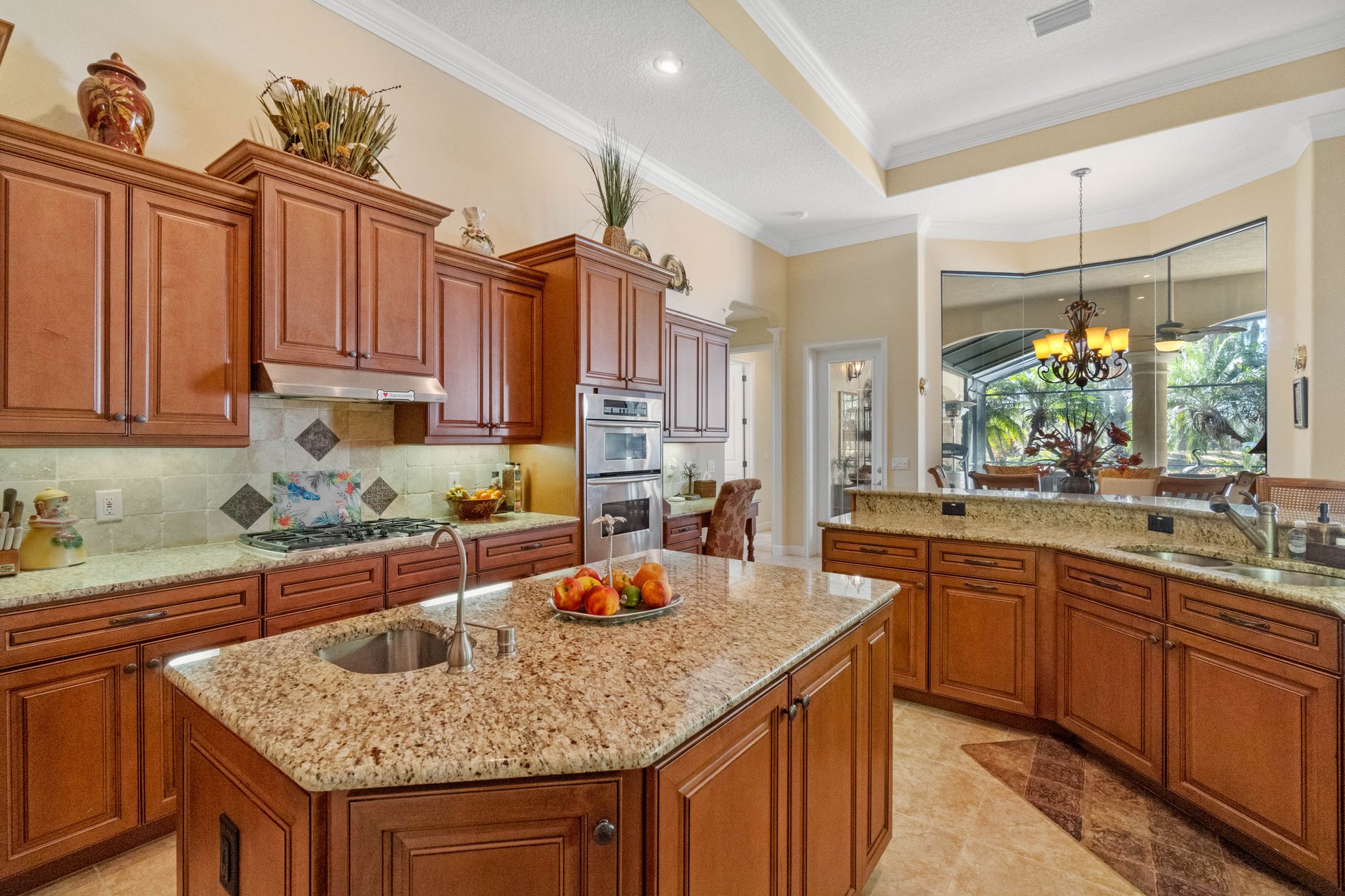 9826 Santa Clara Ct