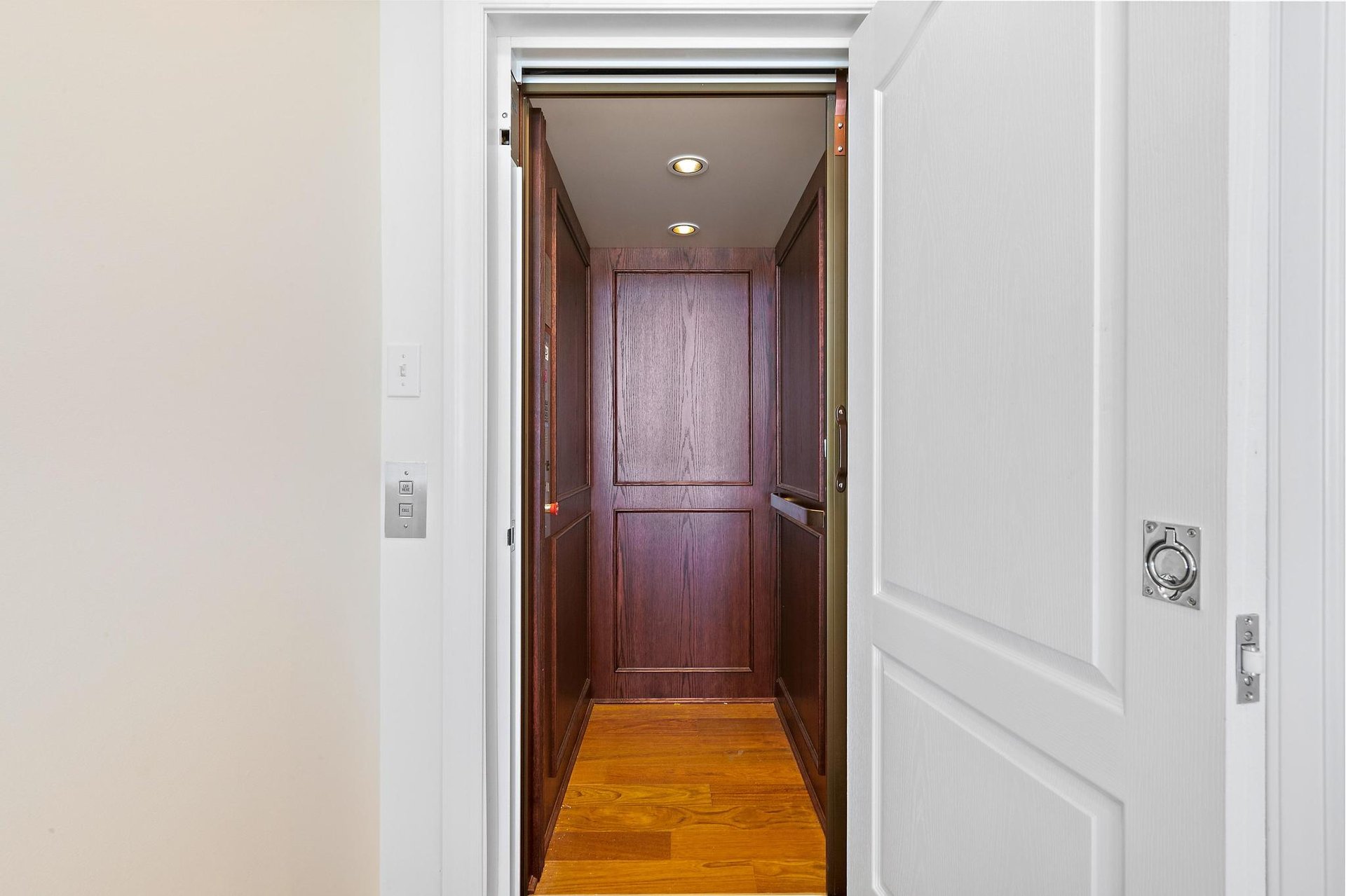 4109 Ocean Blvd, 7 Bedroom