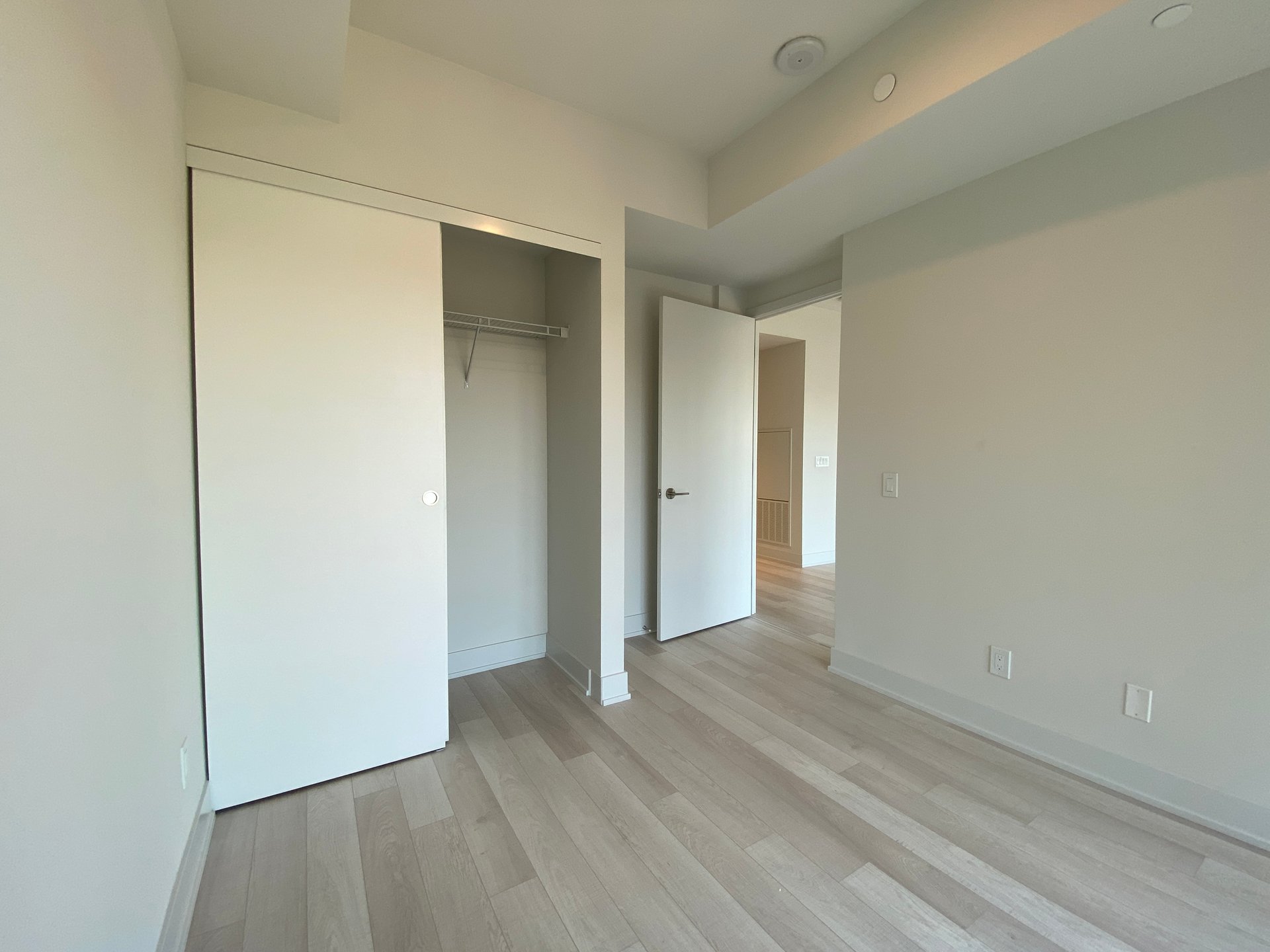 8 Cumberland Street Unit: 3007