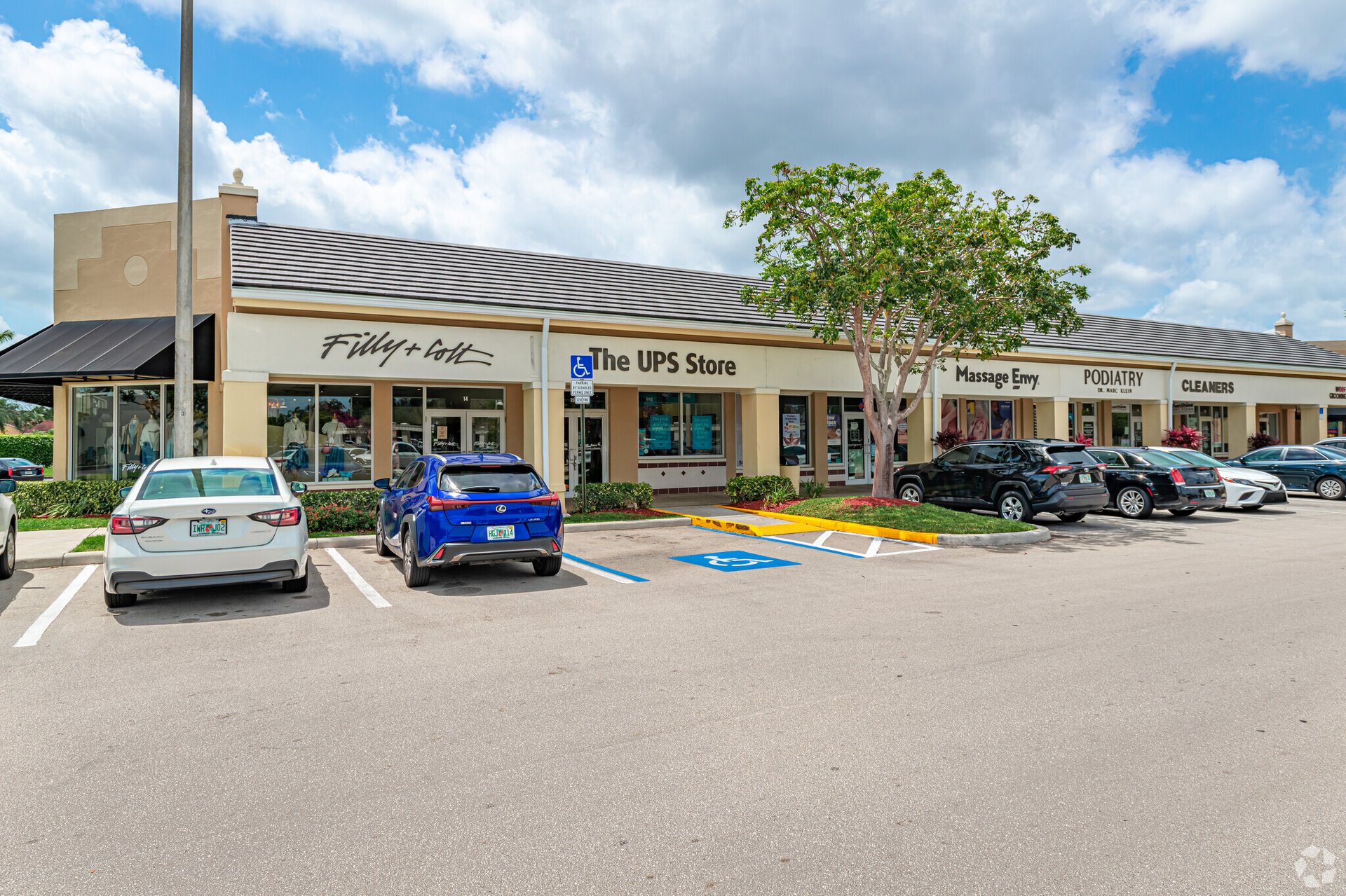 7024-7060 Palmetto Park Rd