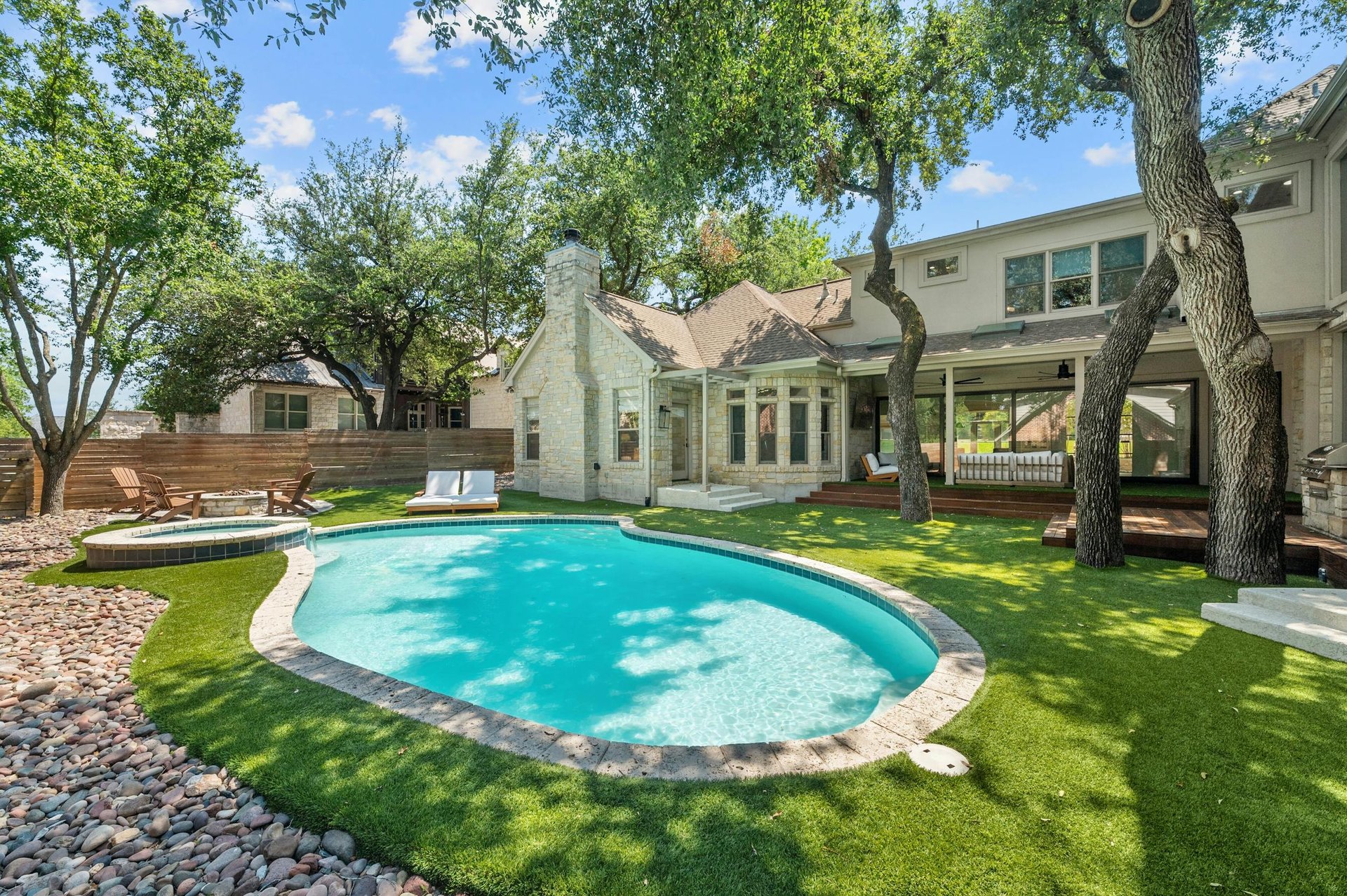2928 Chatelaine Drive