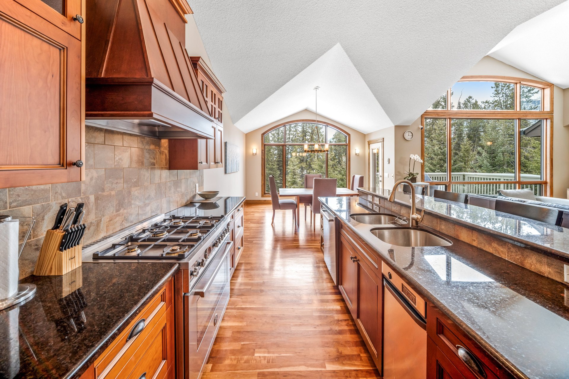 282 Miskow Close