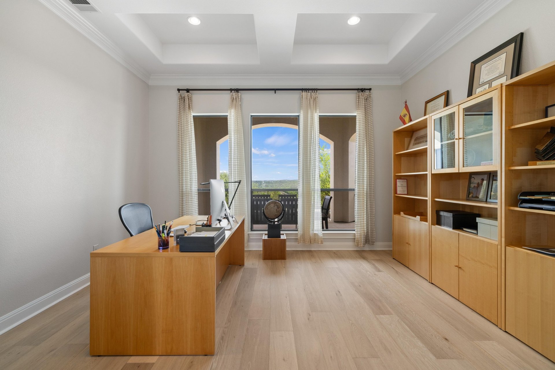 1501 University Club Drive