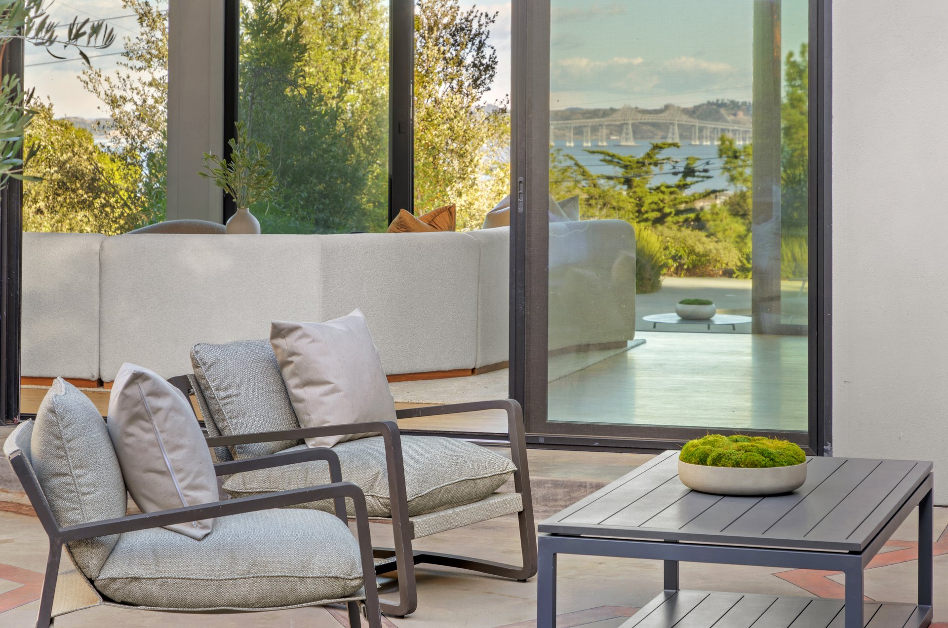 Stunning Contemporary Renovation