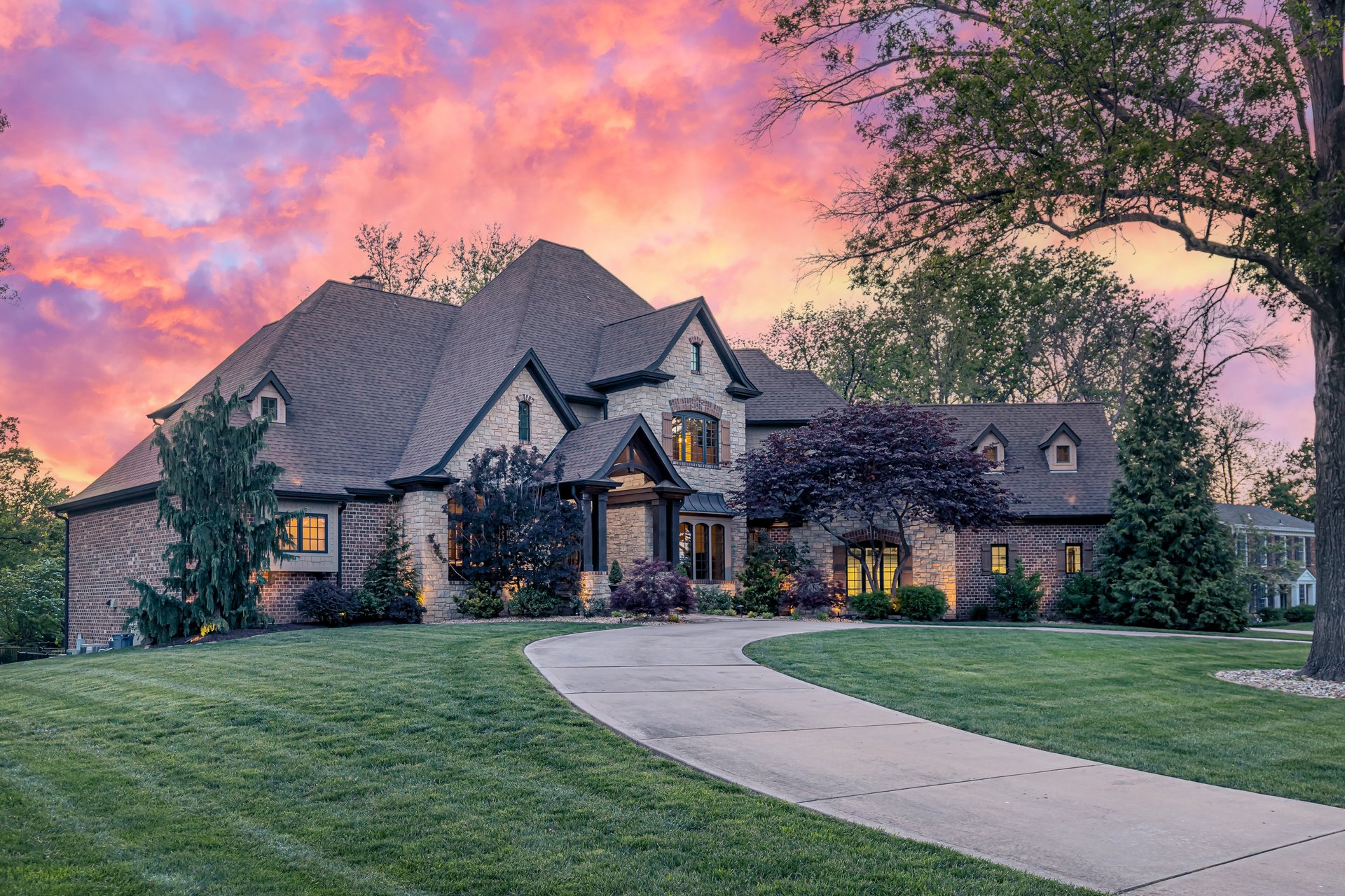 1015 Claymark Drive
