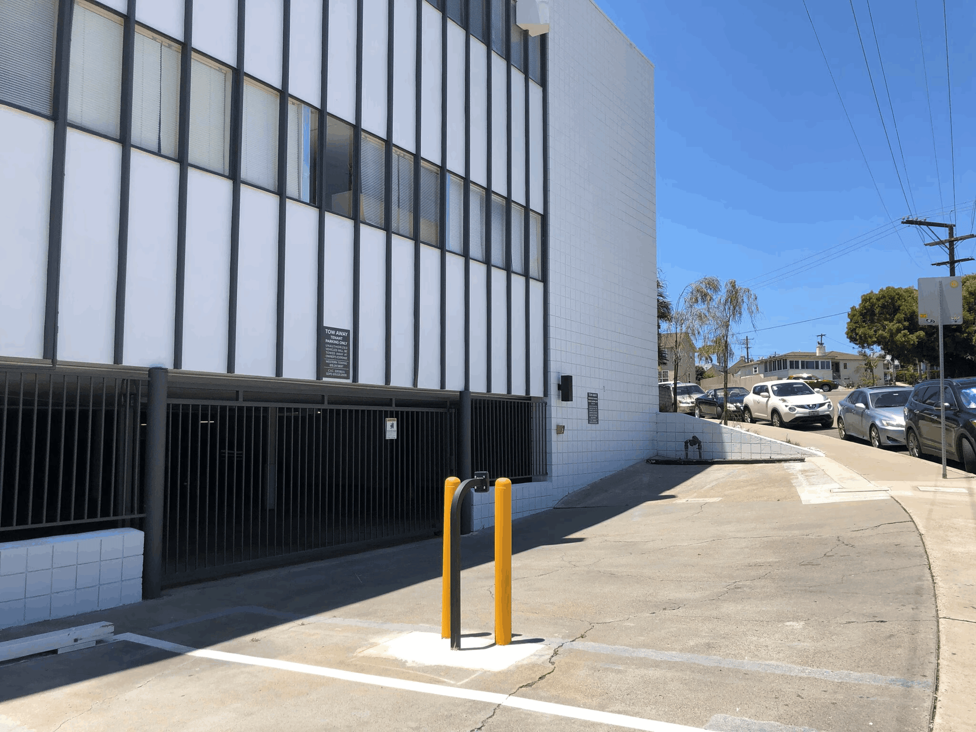 3065 Rosecrans Pl - Loma Starr