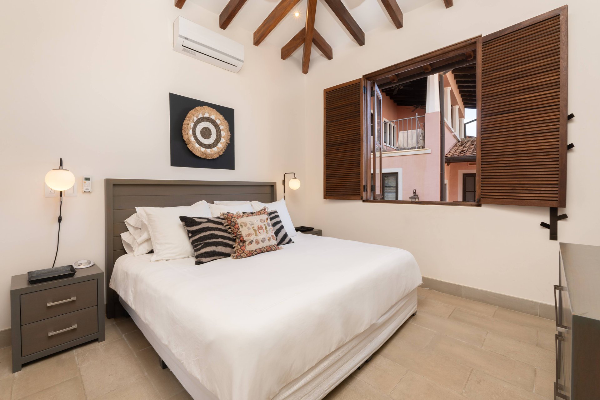 14A Avenida La Antigua | Spacious Coastal Residence Steps from the Beach in Las Catalinas