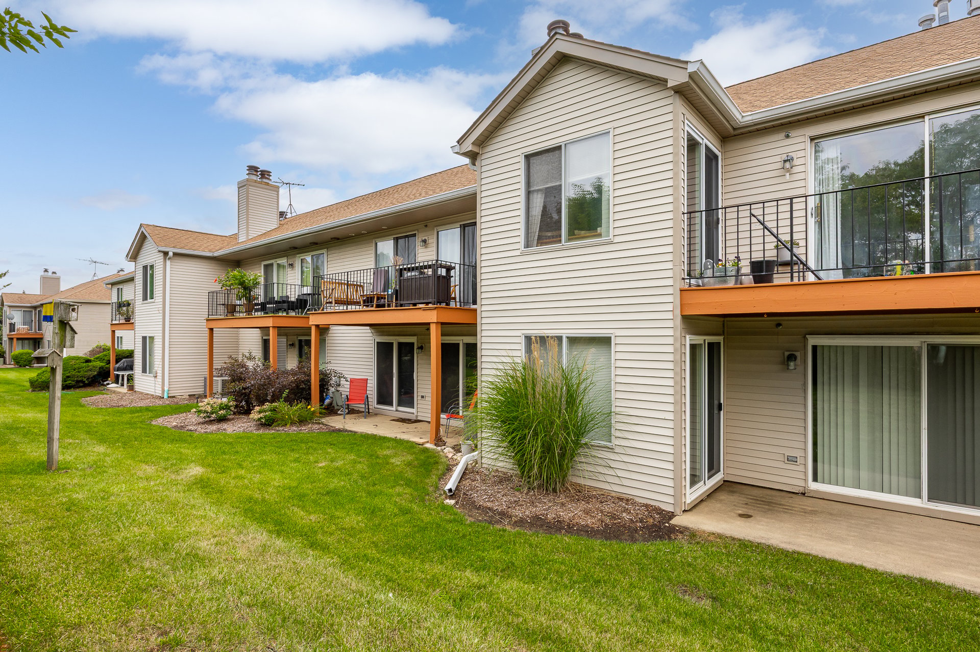 7050 Newport Dr Unit 101