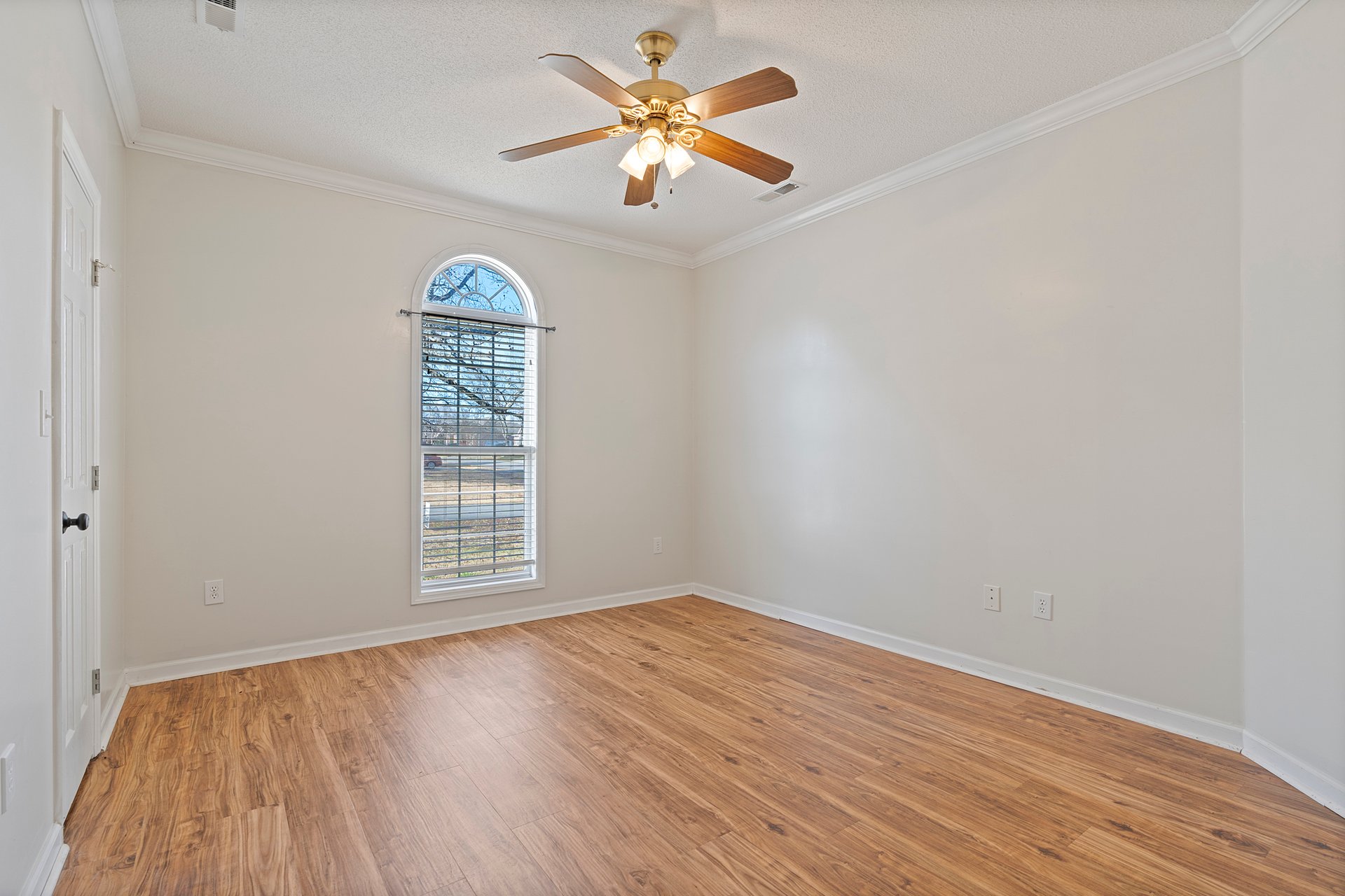 Charming 3-Bedroom Brick Rancher in Monrovia School District