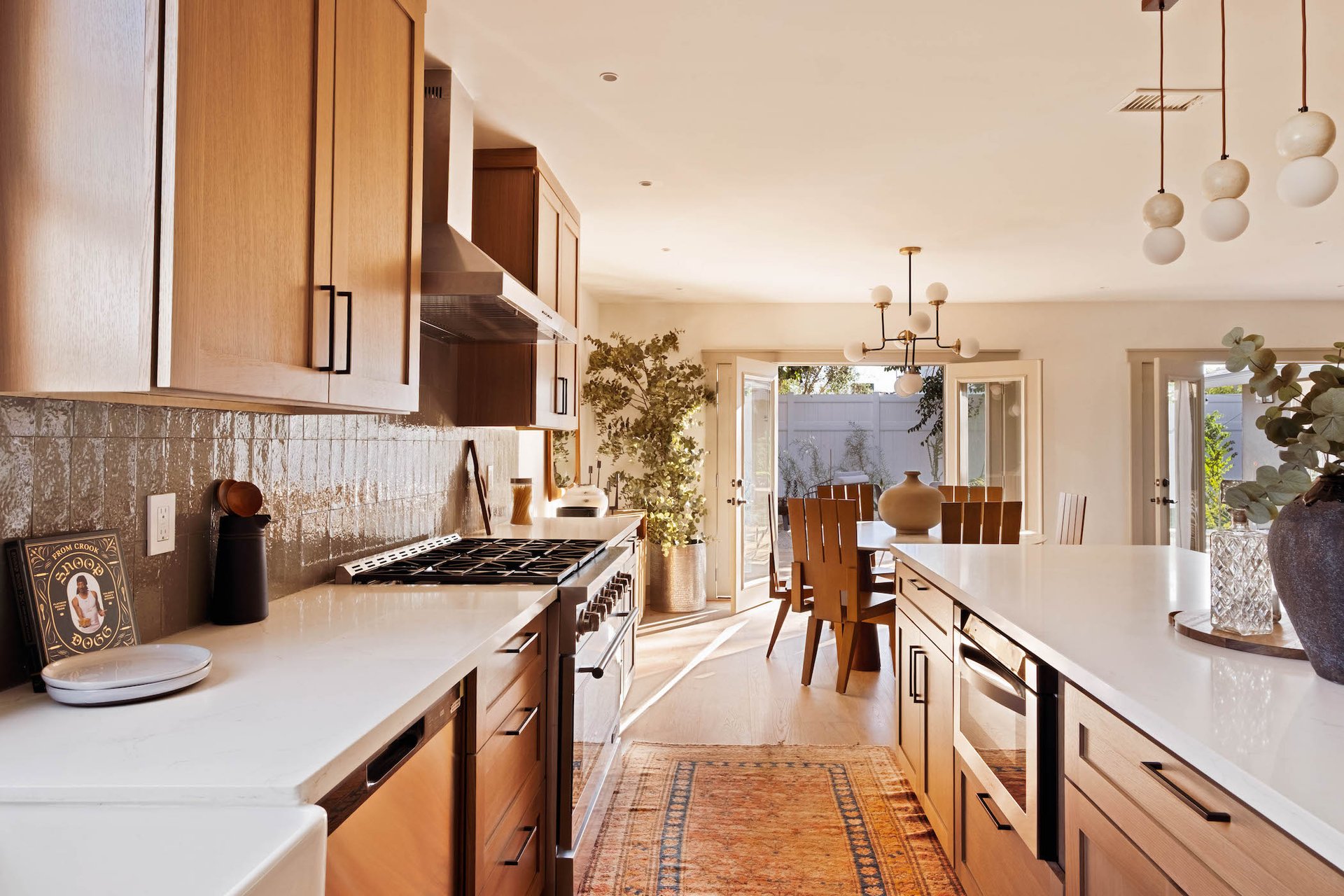 Outback Modern. Lake Balboa