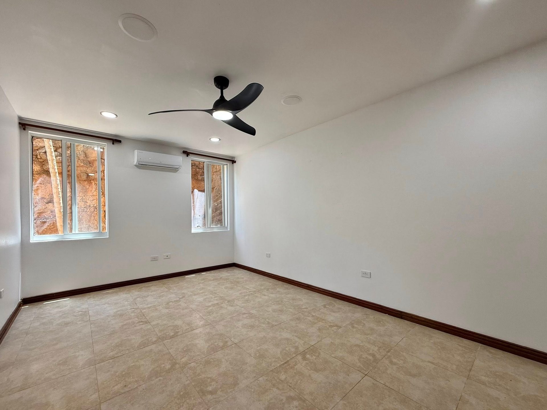 1123 Mount Healthy 2 Bedroom Apartment