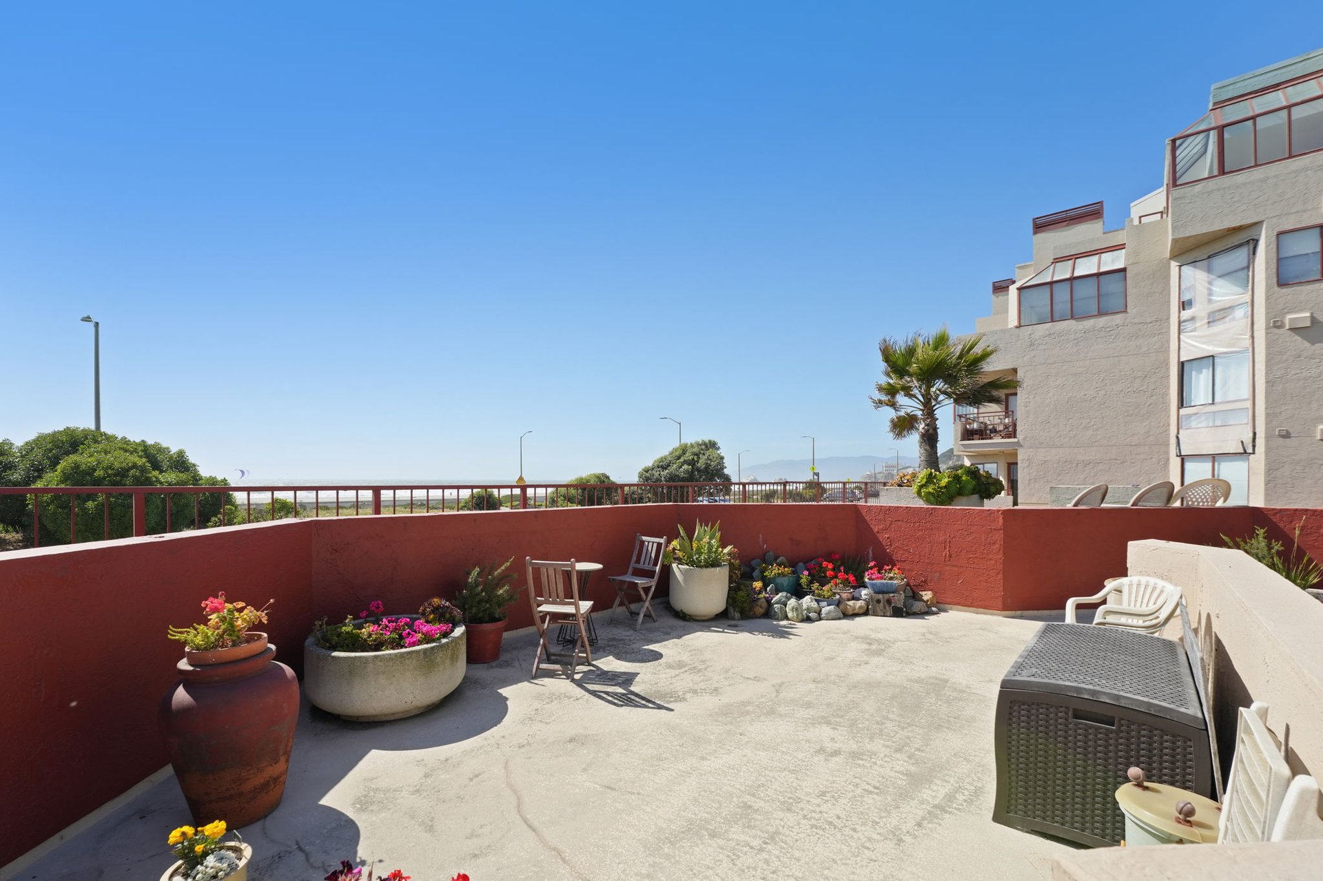875 La Playa #271