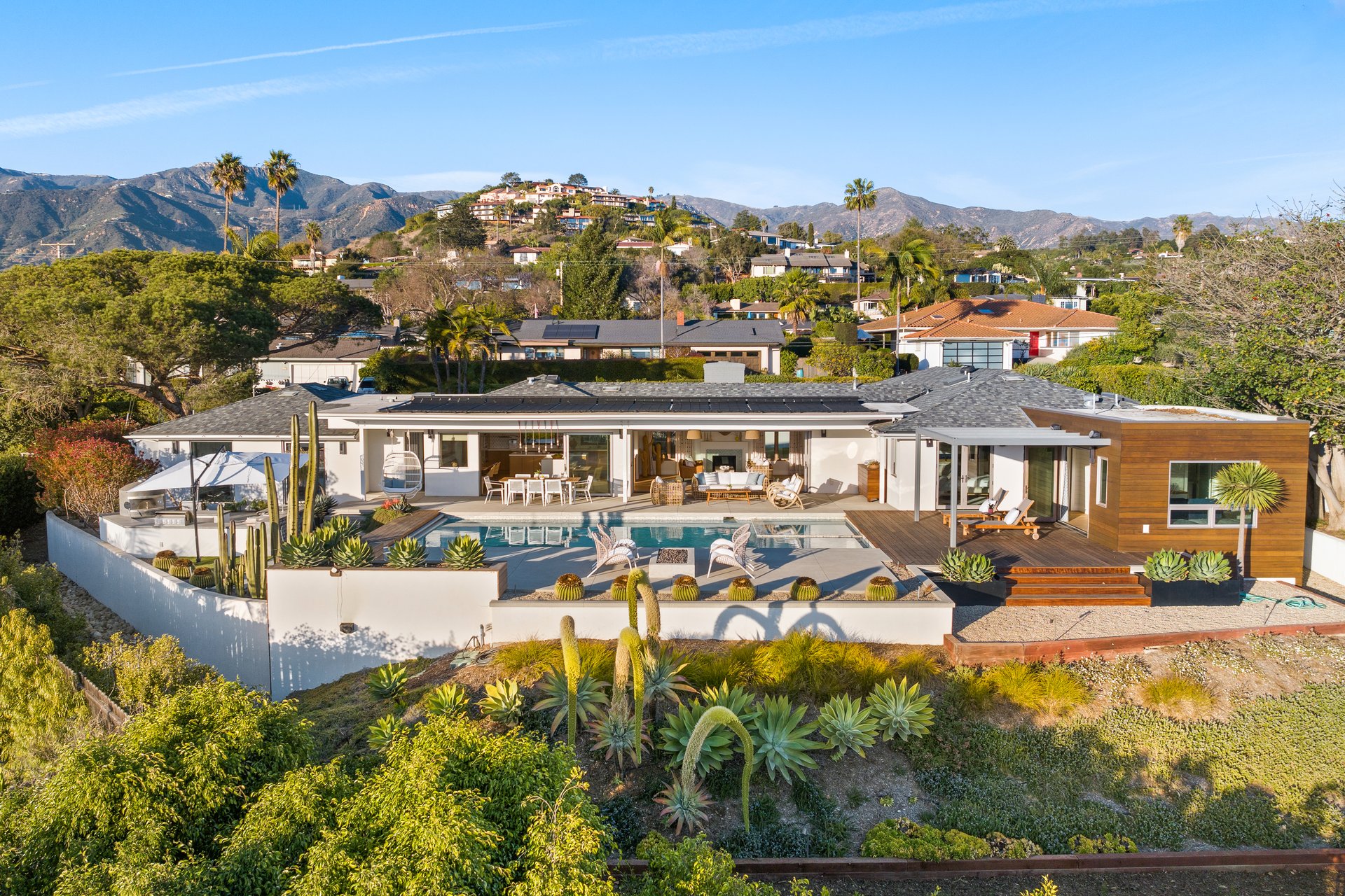 1522 Knoll Circle Drive