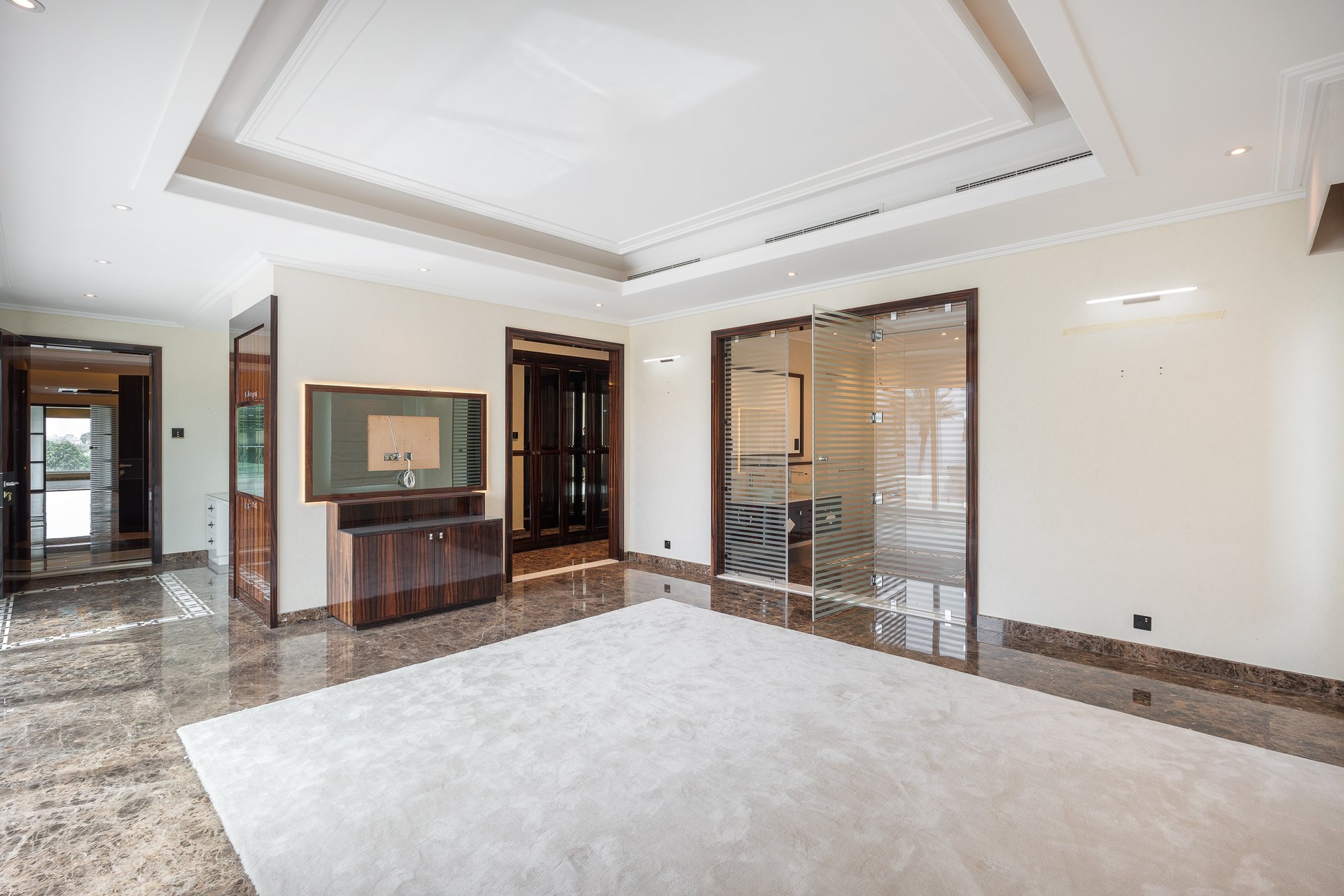 Emirates Hills Villa 
