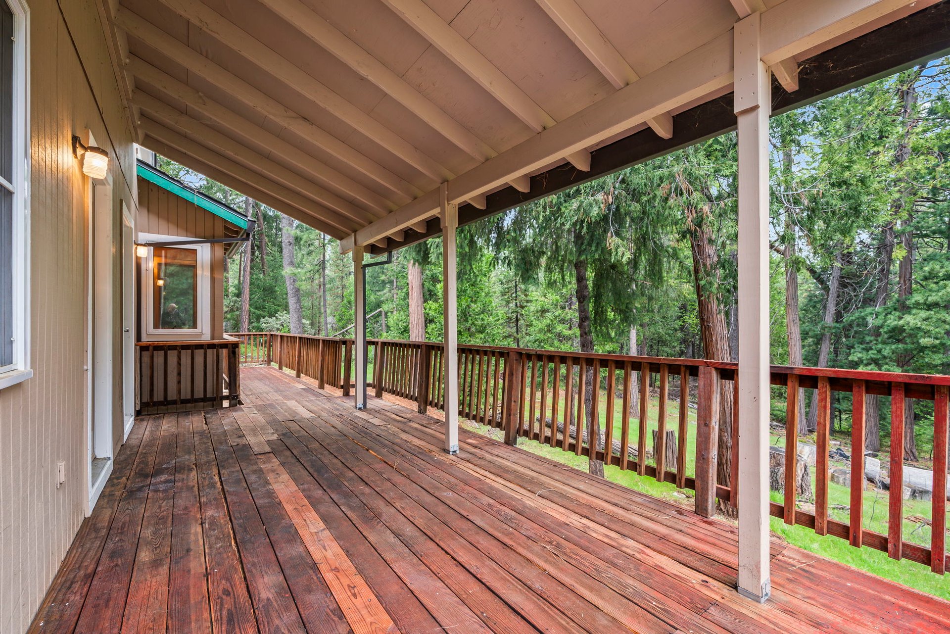 7481 Slug Gulch Rd