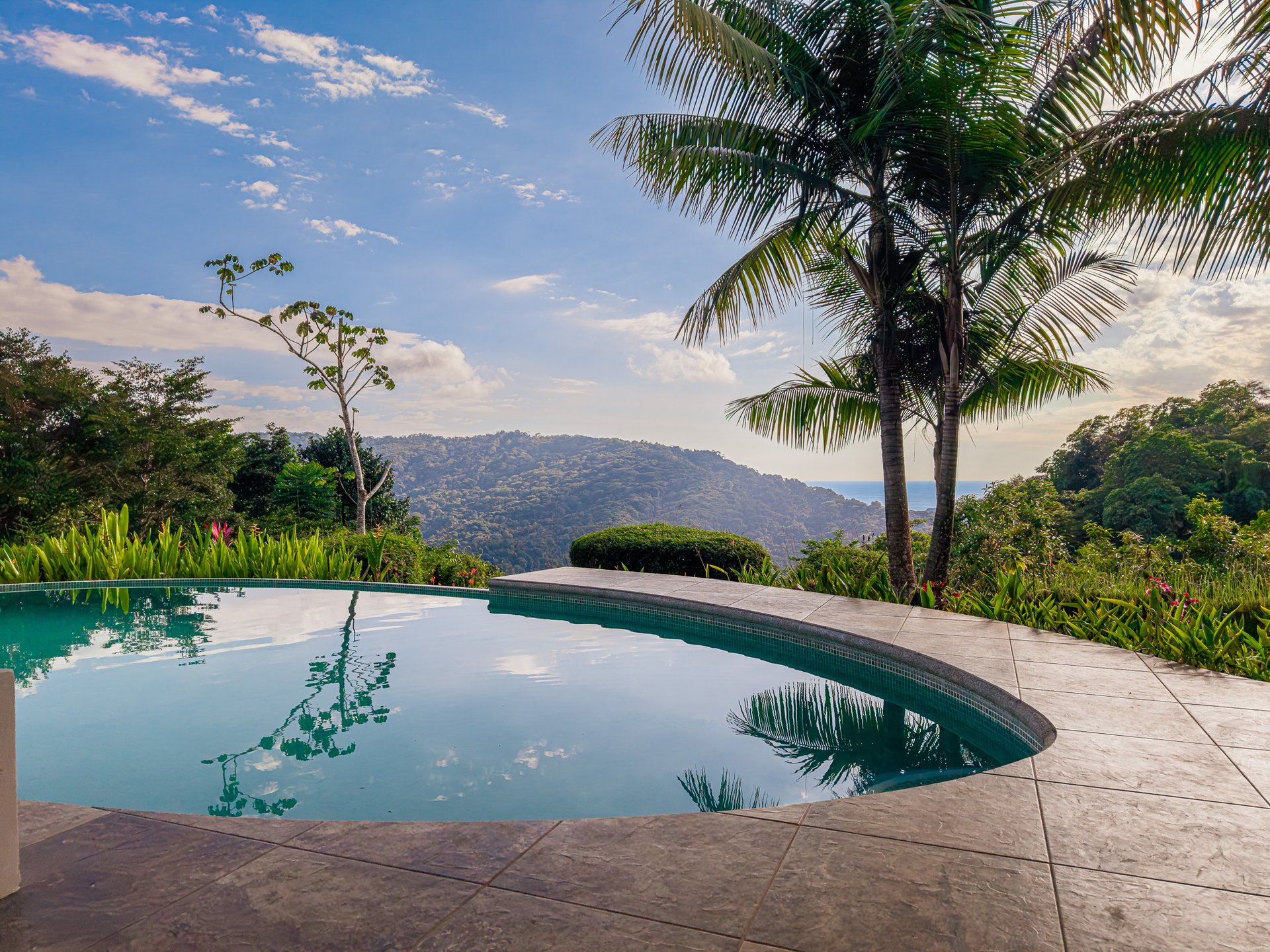 Sunset Ocean View Home on 2.6 Acres Platanillo