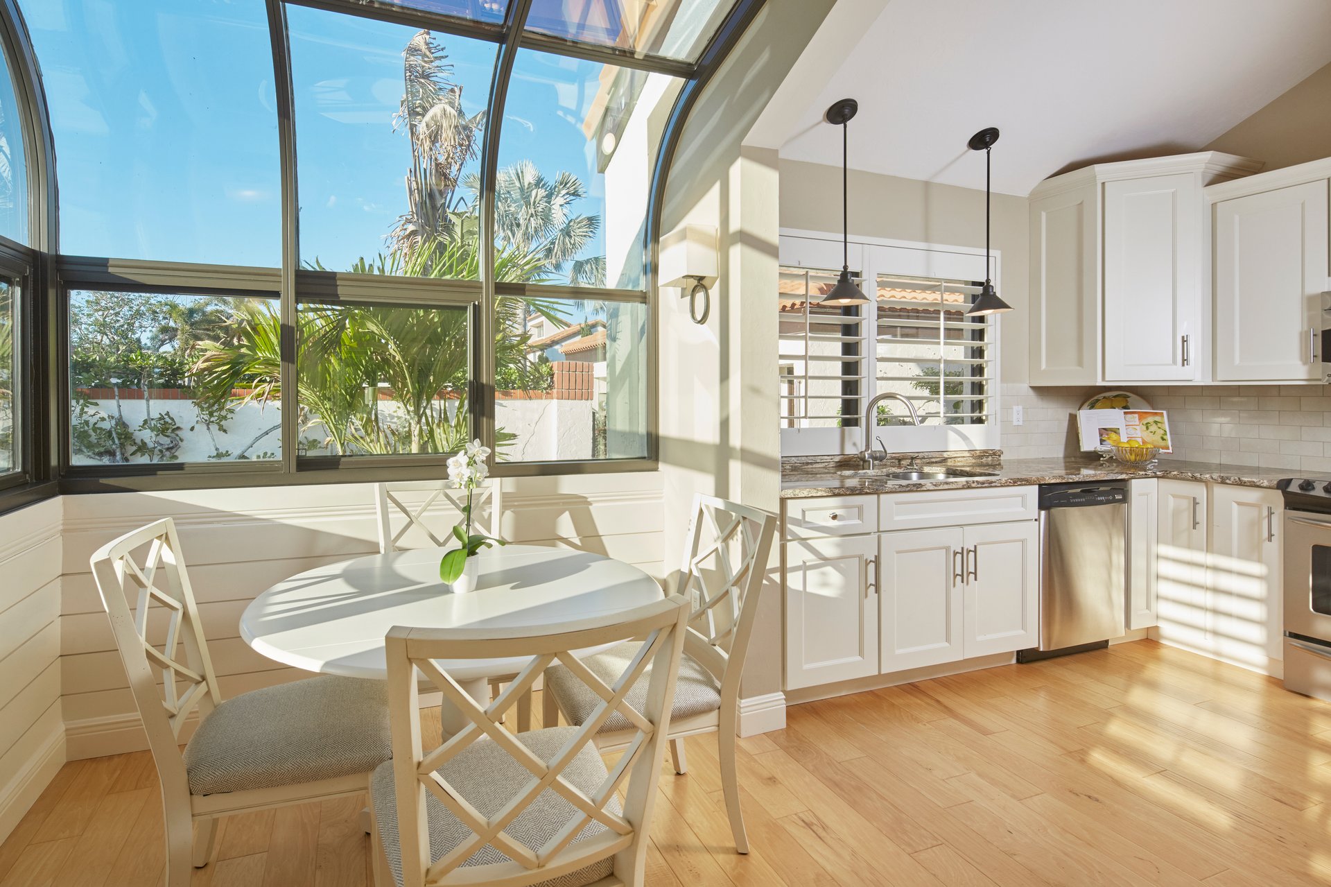 BAY VILLAS