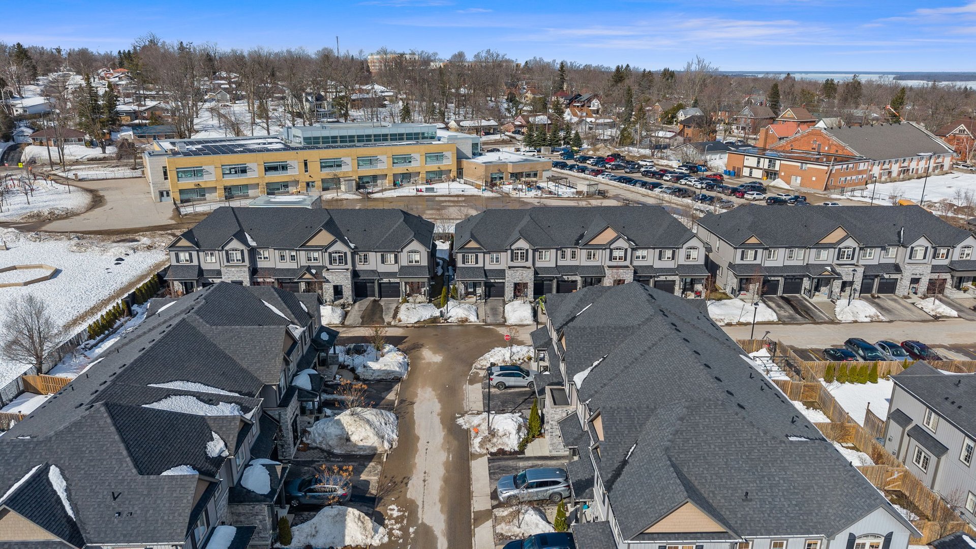 22 Forest Heights Crescent, Orillia
