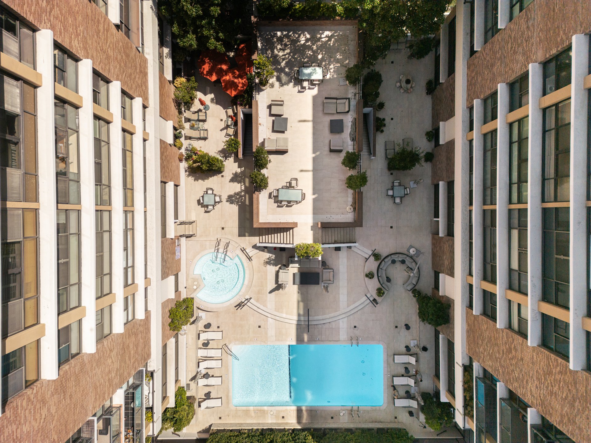 211 South Spalding Dr #305N, Beverly Hills