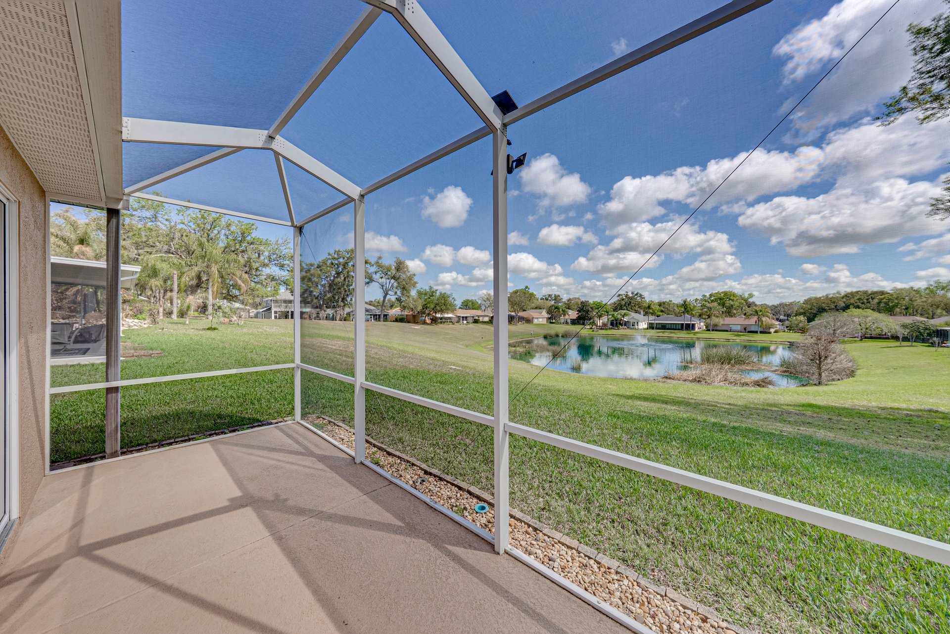 12231 WOODLANDS CIR