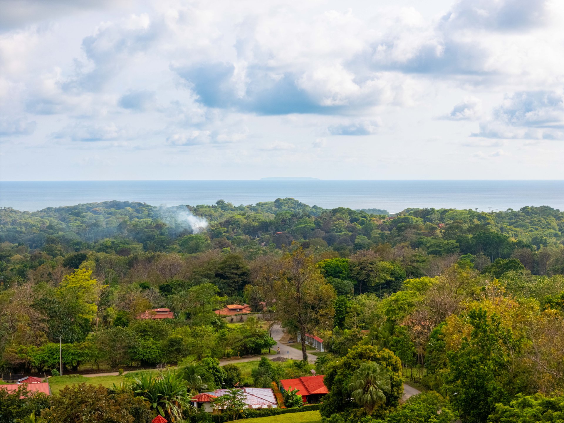 Expansive Ocean Views, Central Ojochal - 3 bed, 3 bath!