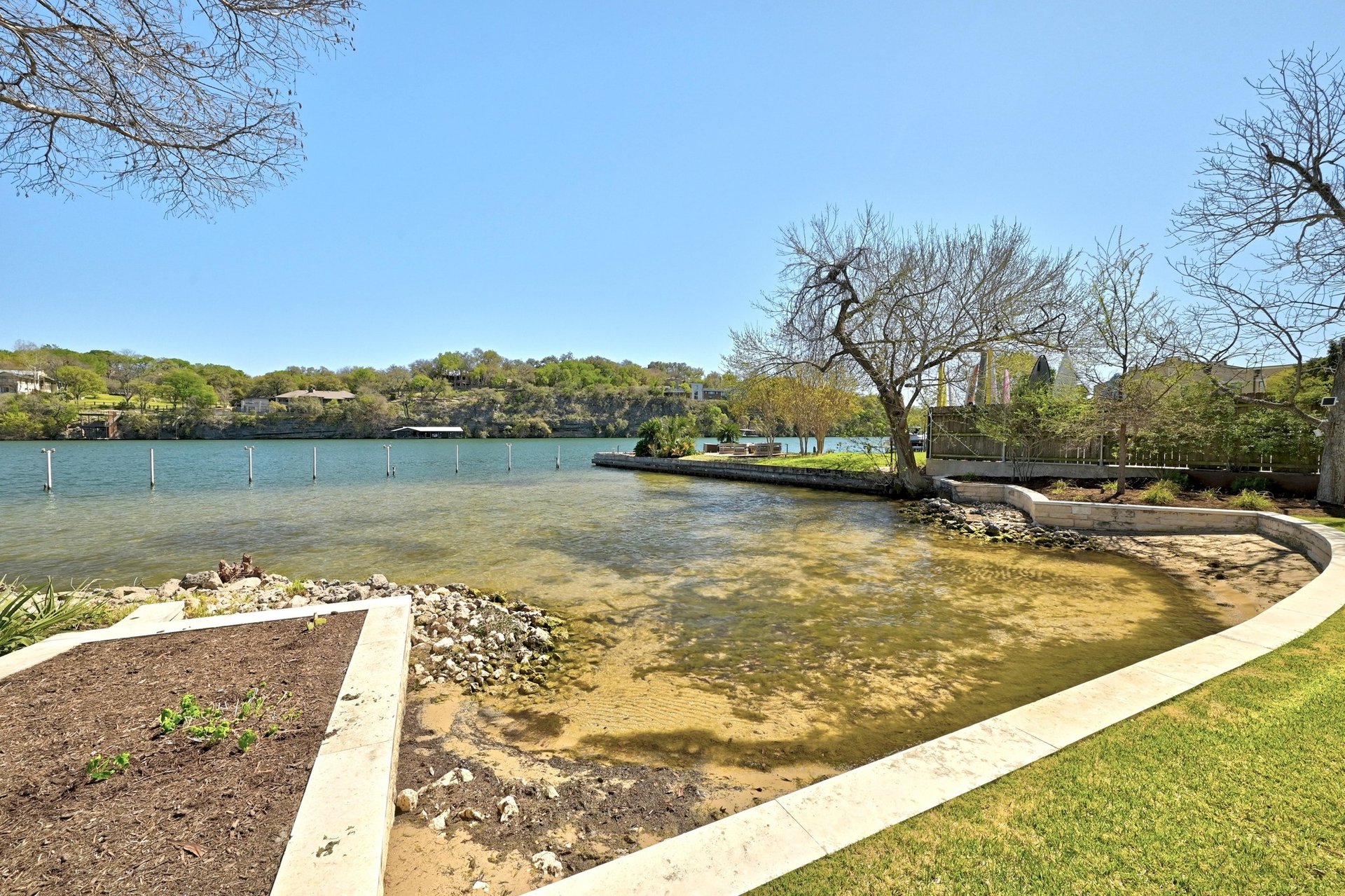2503 Westlake Drive #4