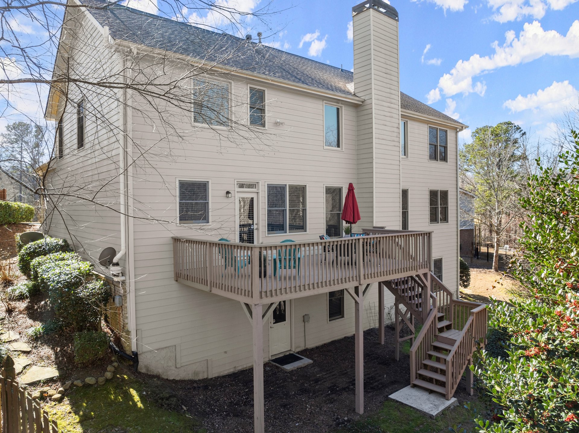 7534 Mossy Log Ct, Flowery Branch, GA 30542