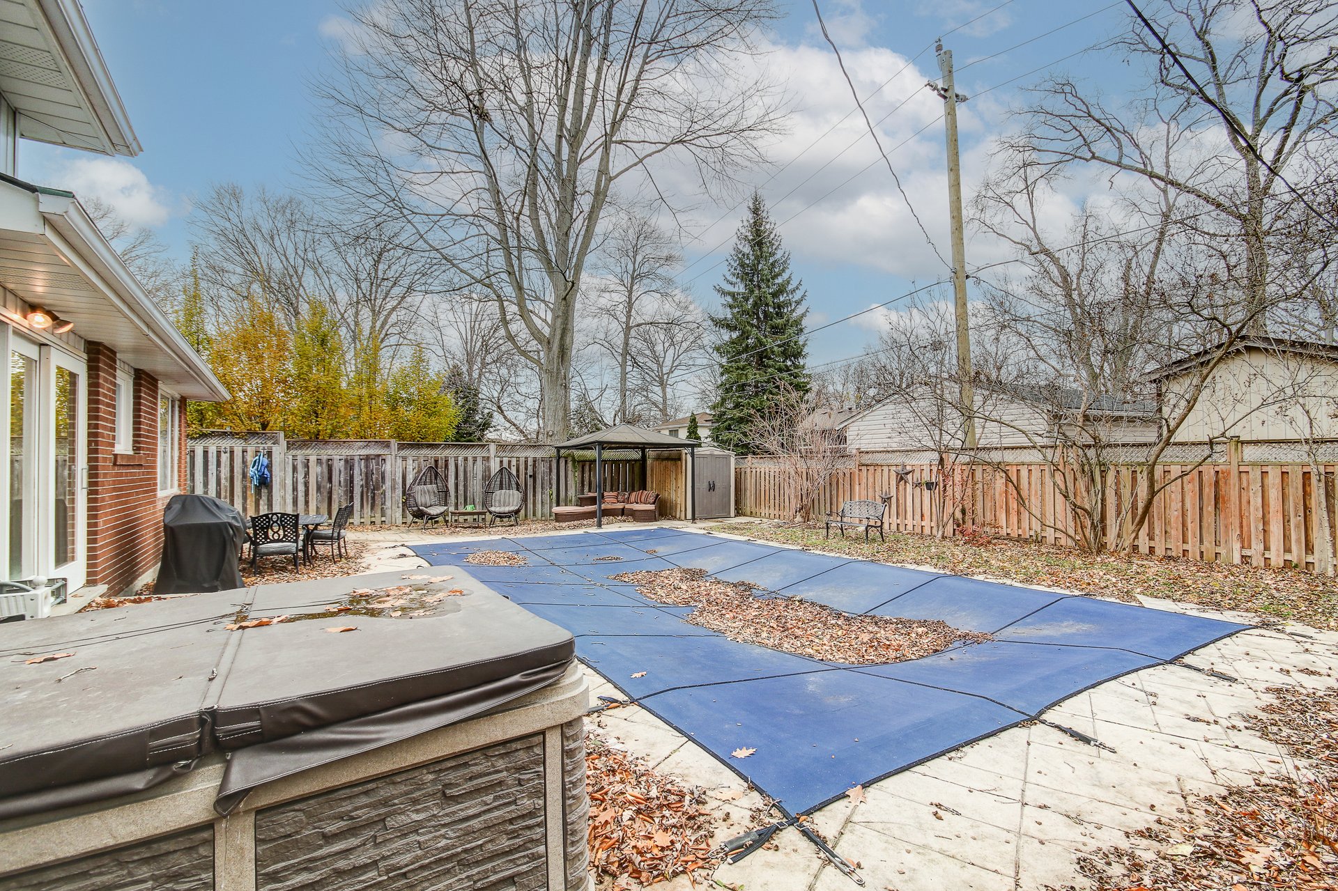 5264 Woodhaven Dr