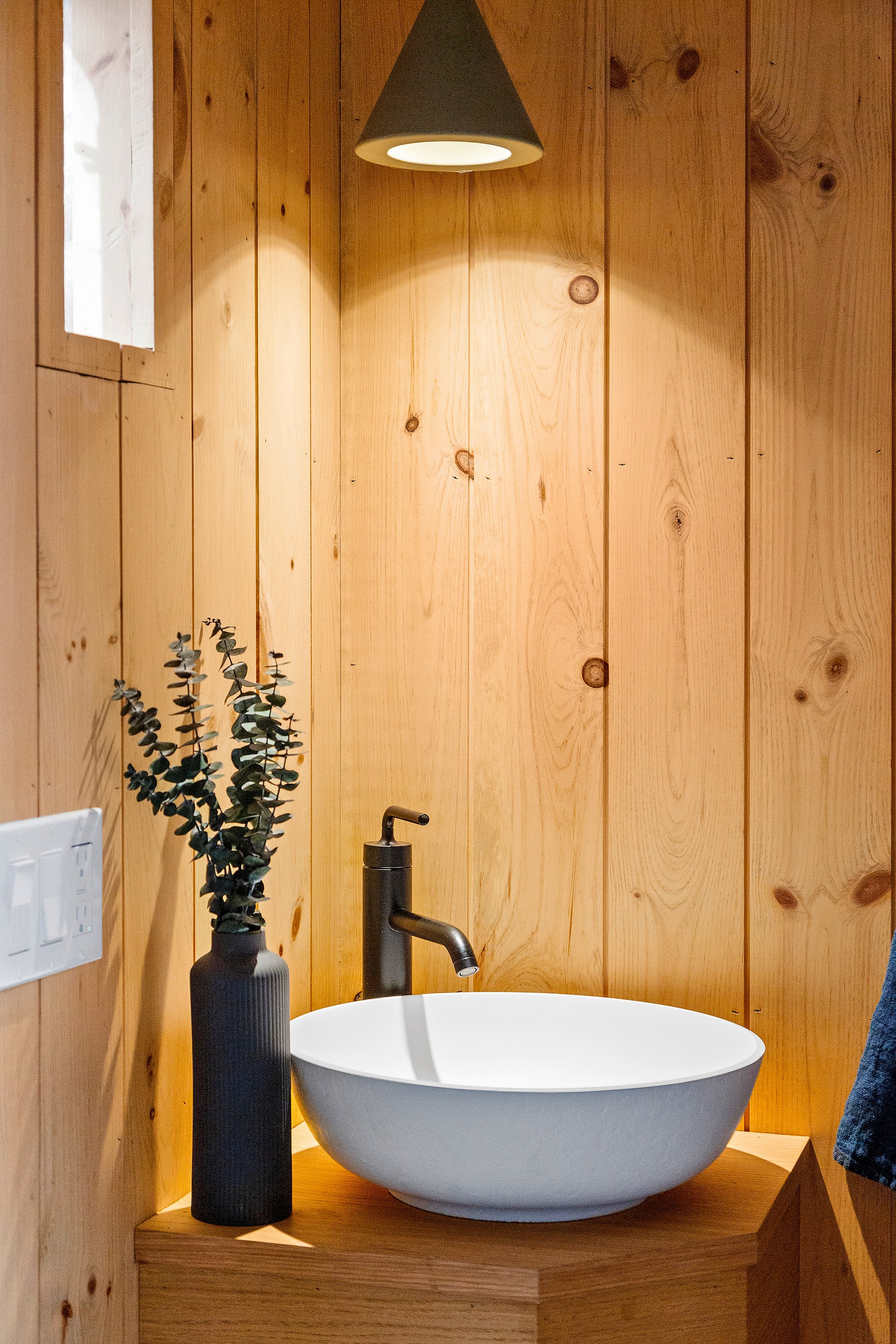 A Designer-Renovated Icon of Mid-Century Design in East Hampton