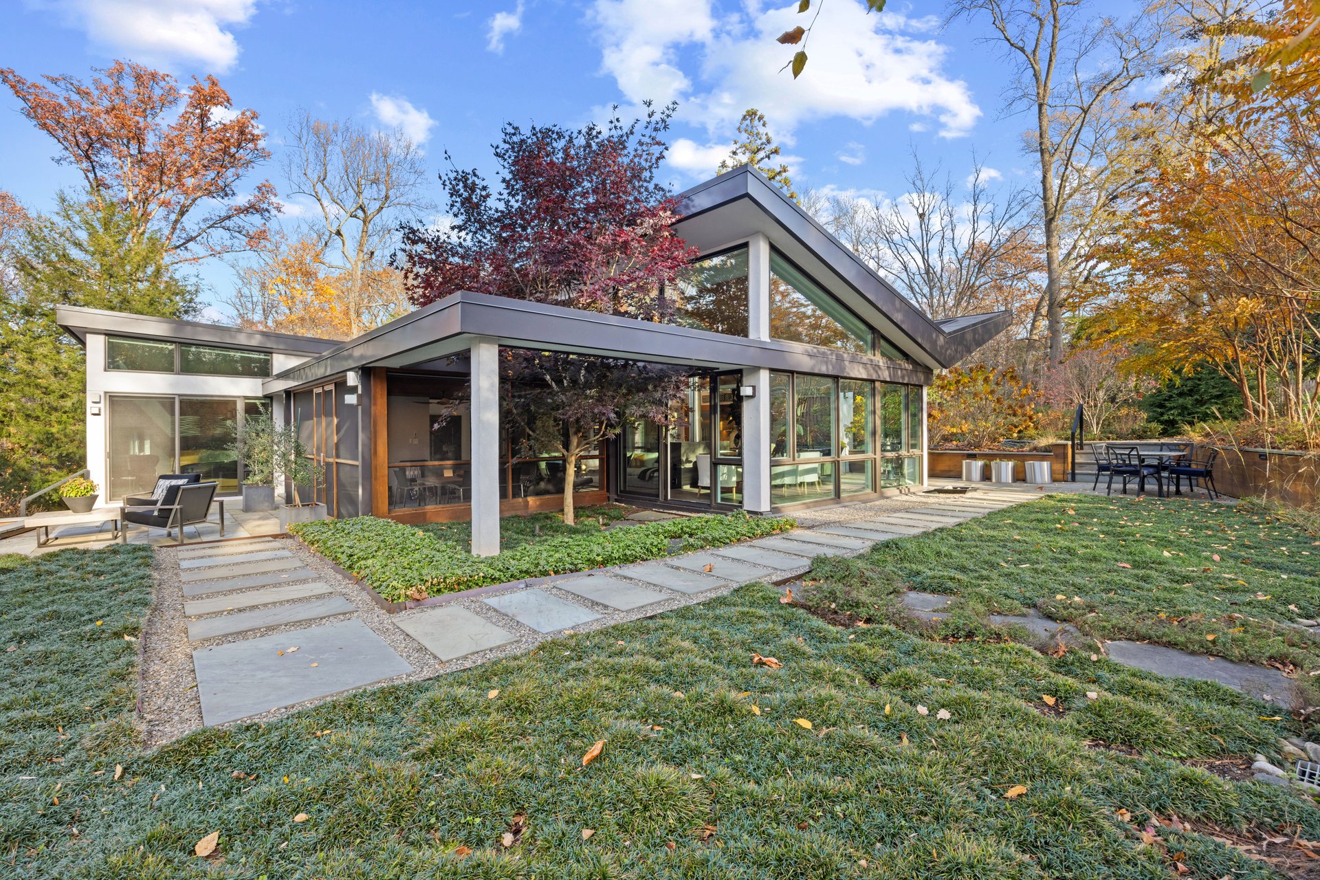 7713 Tauxemont Road