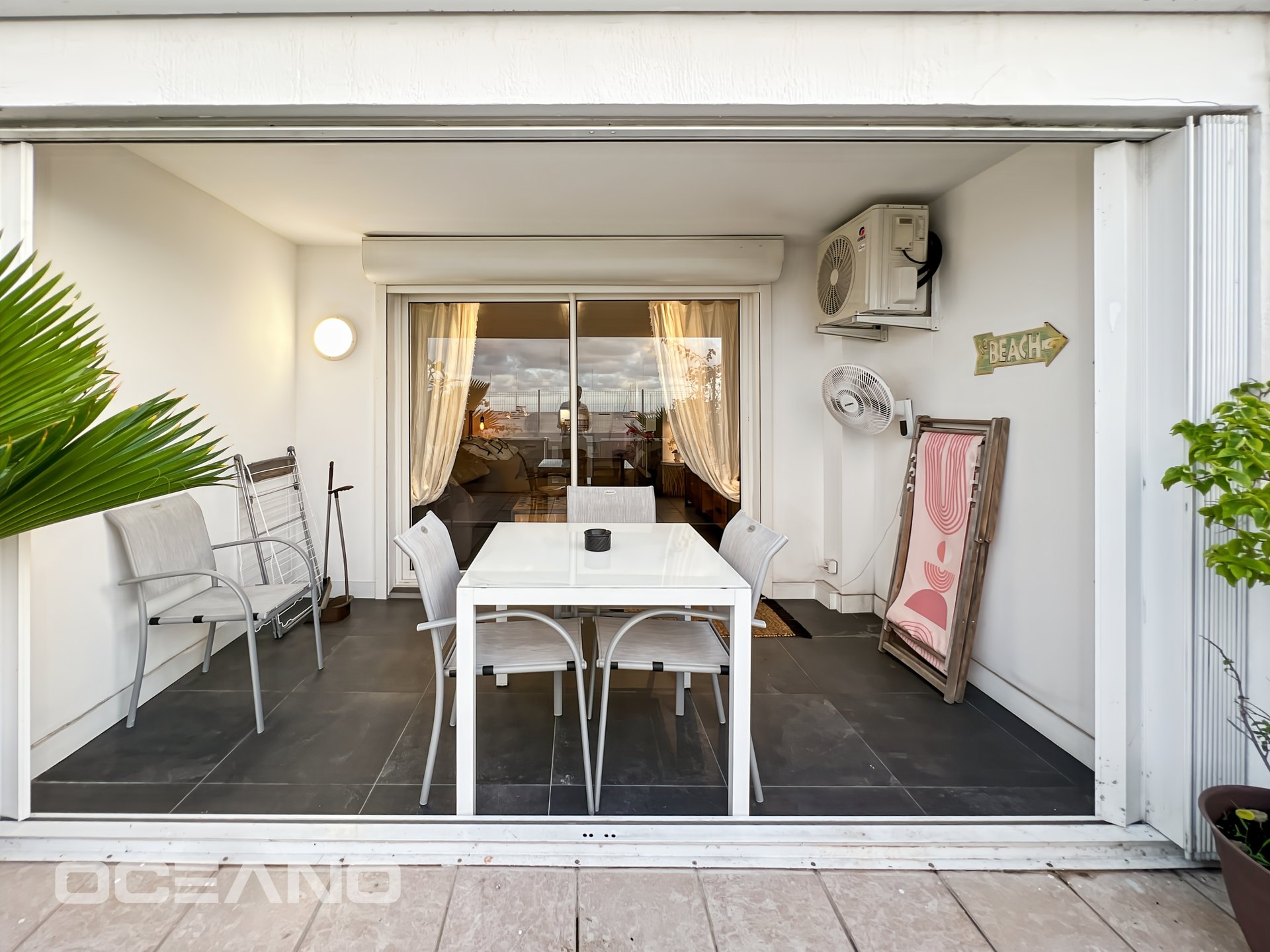 Sea View Apartment with Terrace & Pool