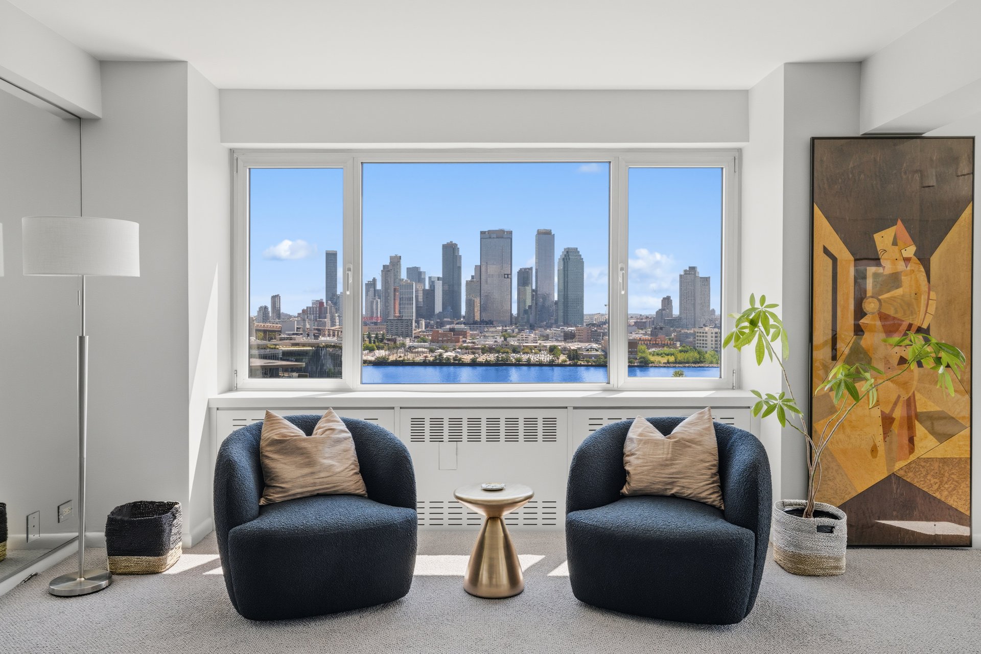 25 Sutton Place South