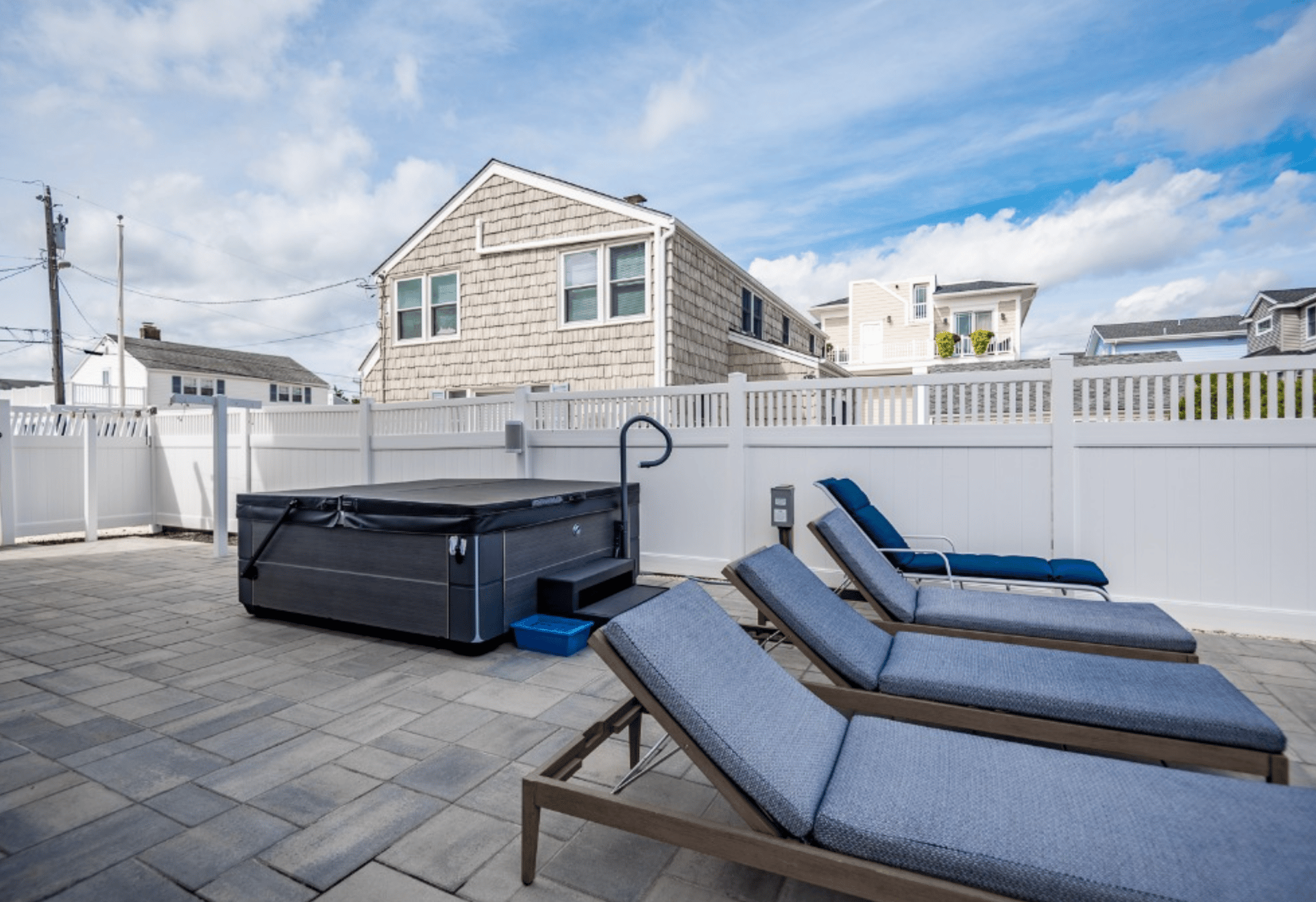 19 E Wyoming Ave