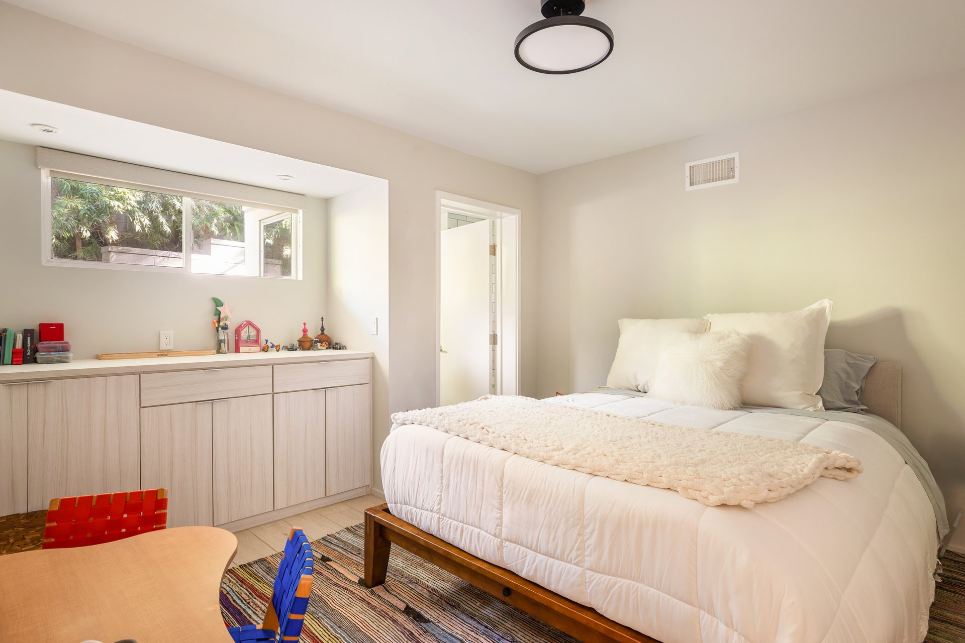 279 Mabery Rd, Santa Monica