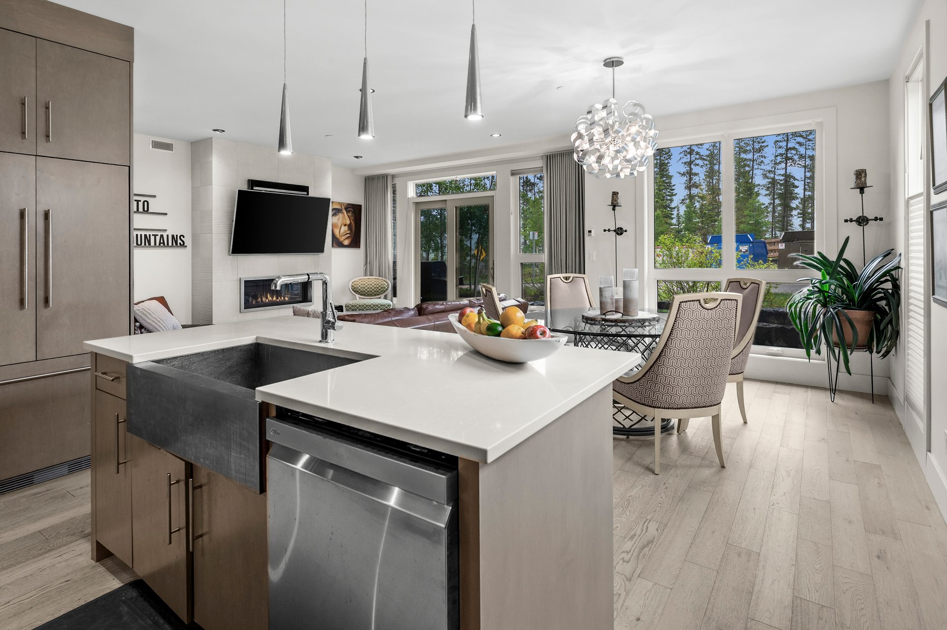 101A Stewart Creek Rise Unit: 101