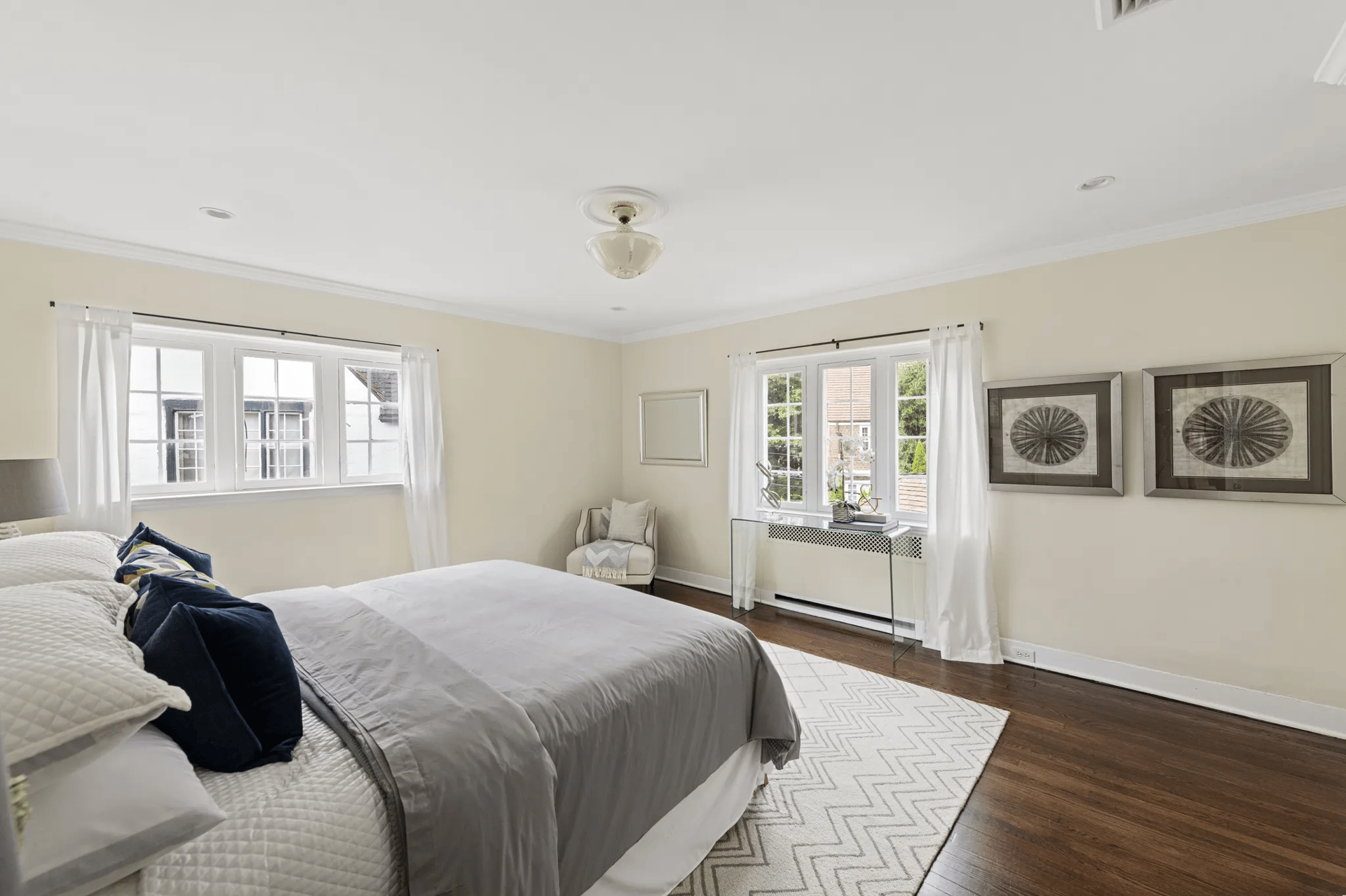 11 Cranford St