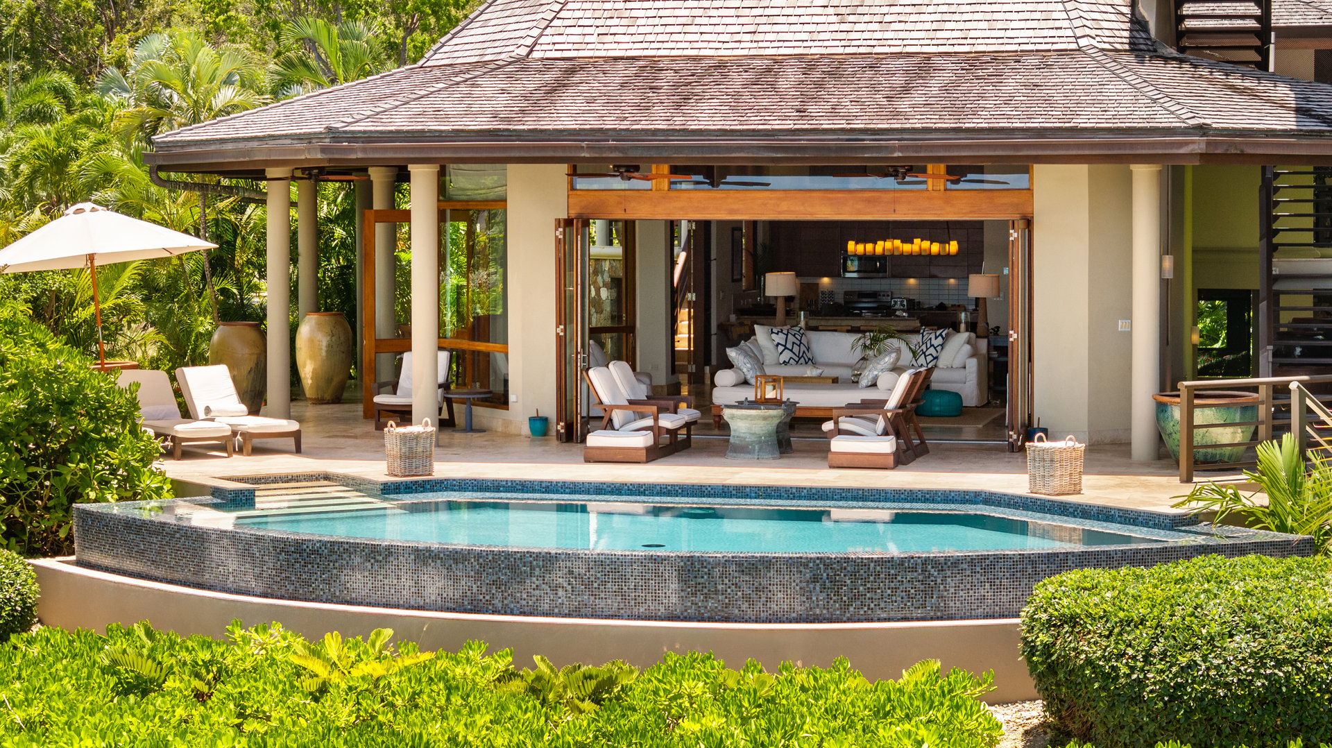 Aquamare Beachfront Villa