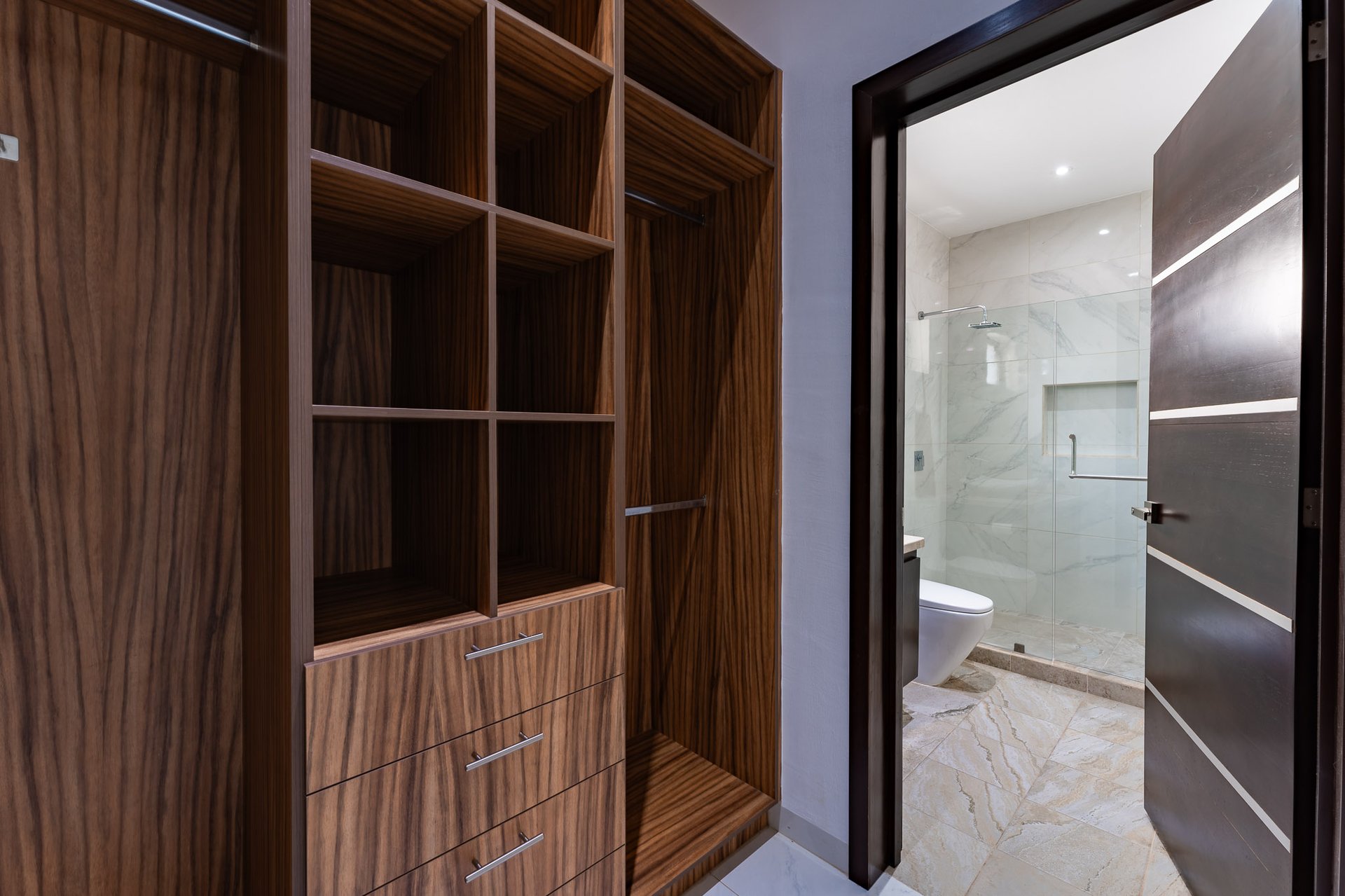 5 bedrooms, Single Family Homes, Villa de Caballos