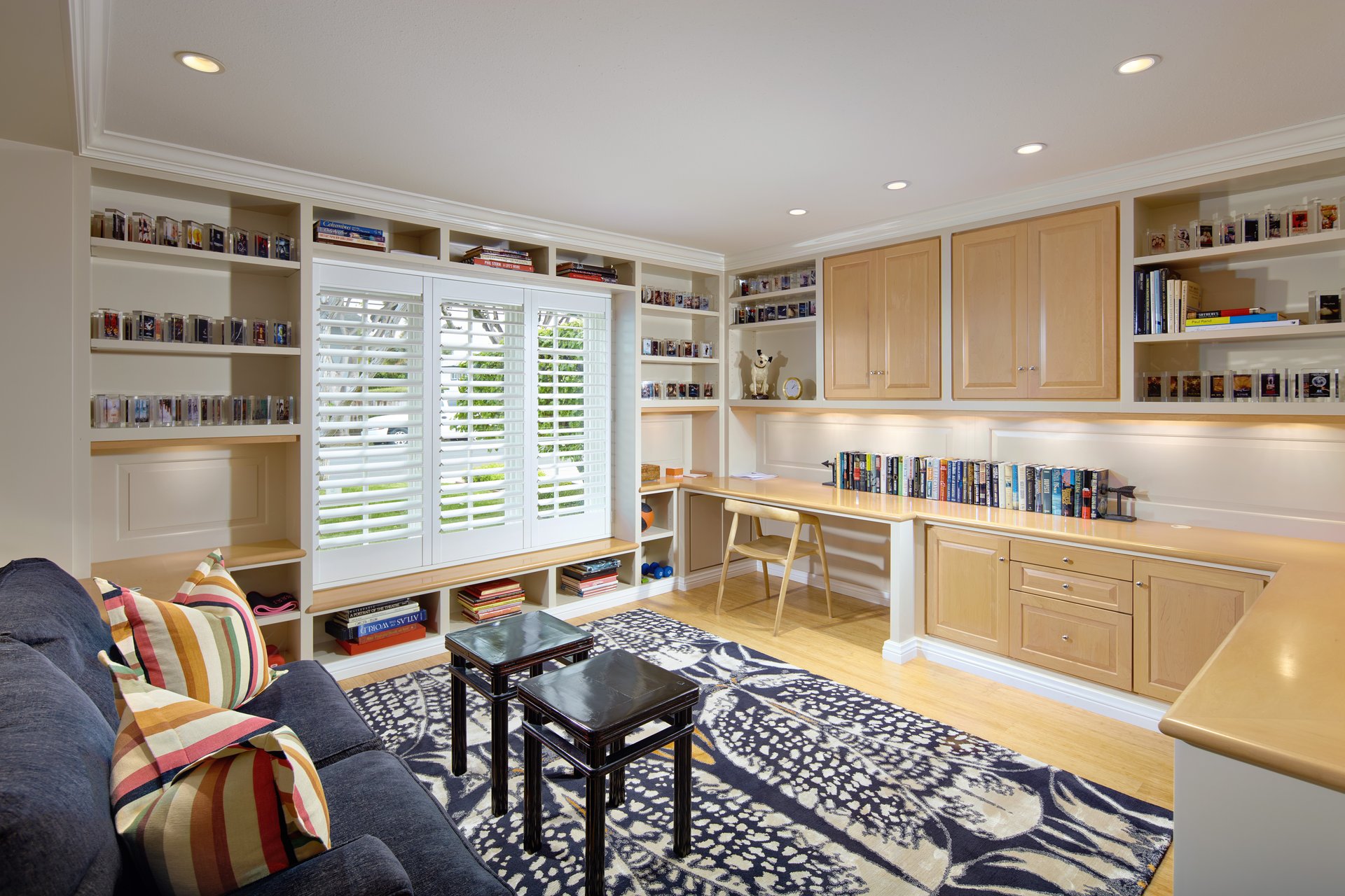 736 Harbor Island Drive