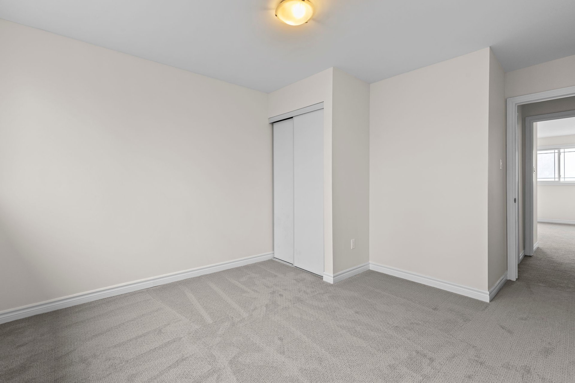 12-12 Lankin Boulevard, Orillia
