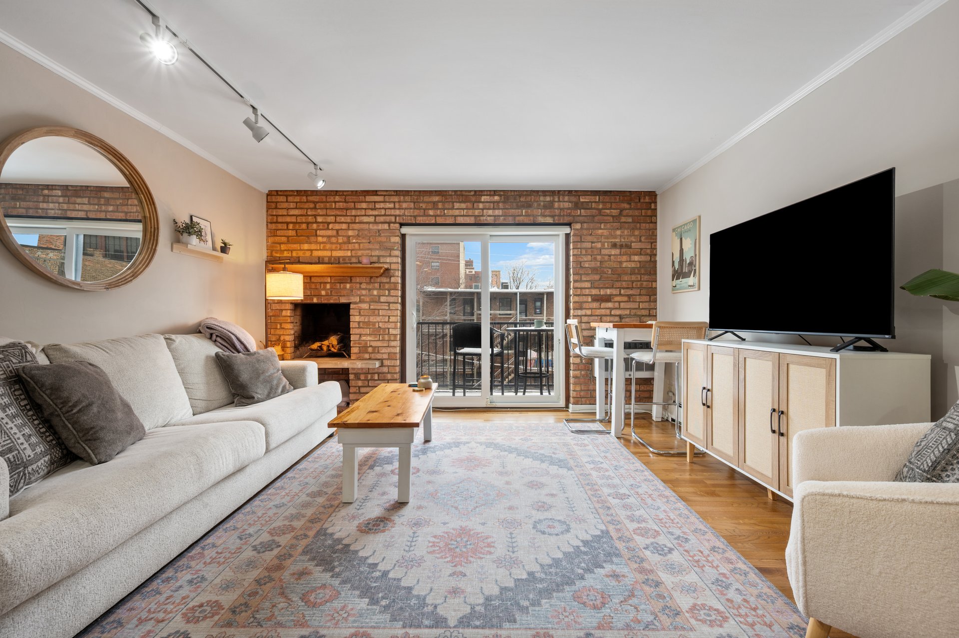 832 Oakdale Ave Unit 3H