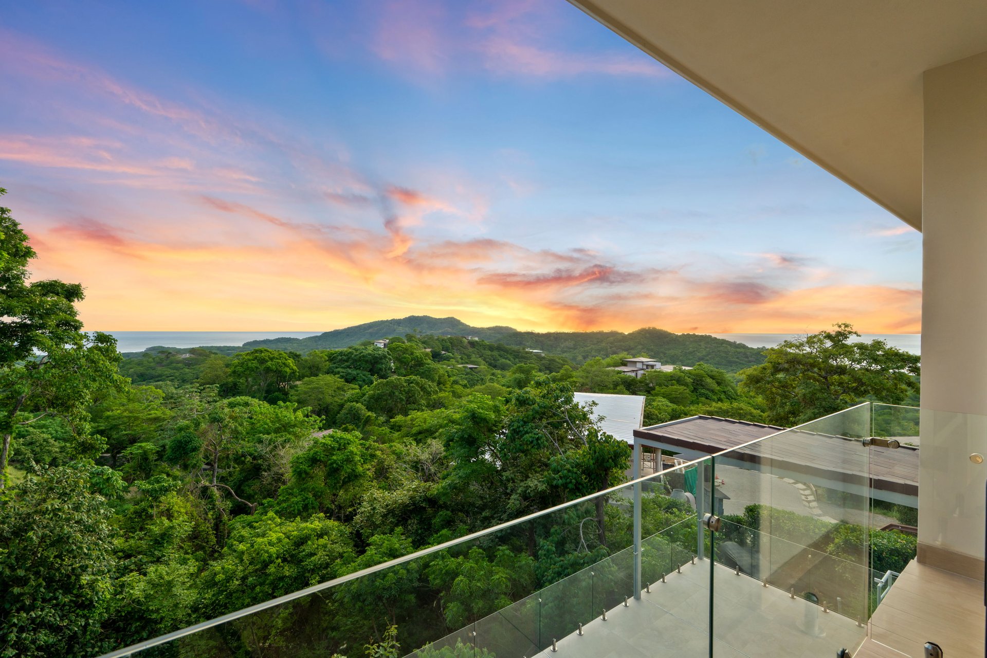 Casa Flores del Mar | Contemporary Ocean-View Home in Las Ventanas