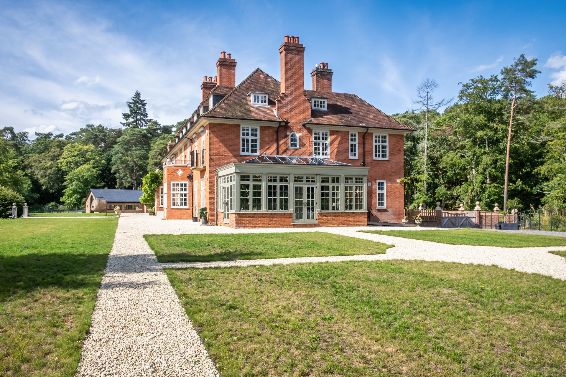 Frensham Park Manor