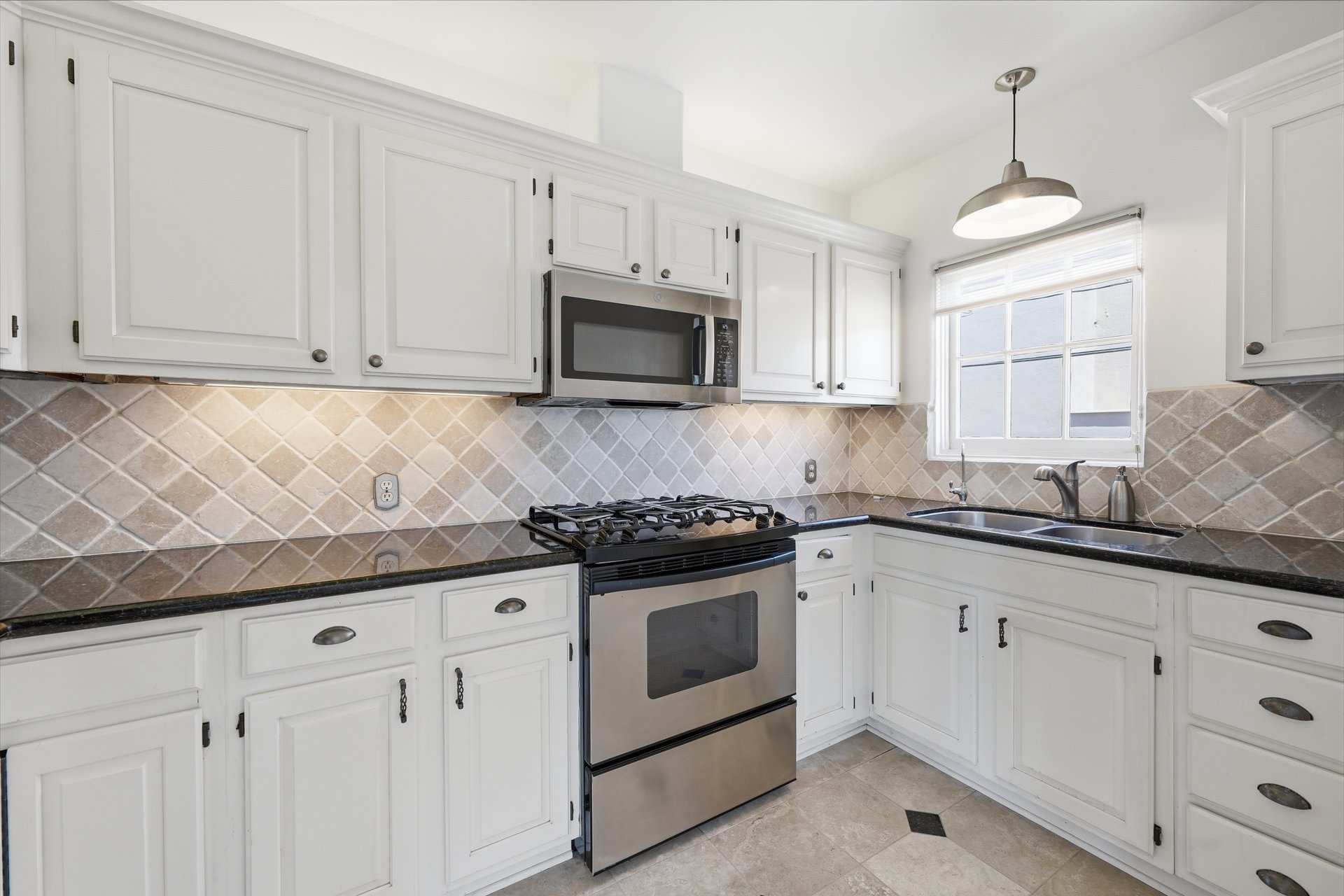 1602 The Strand (Entire Property)