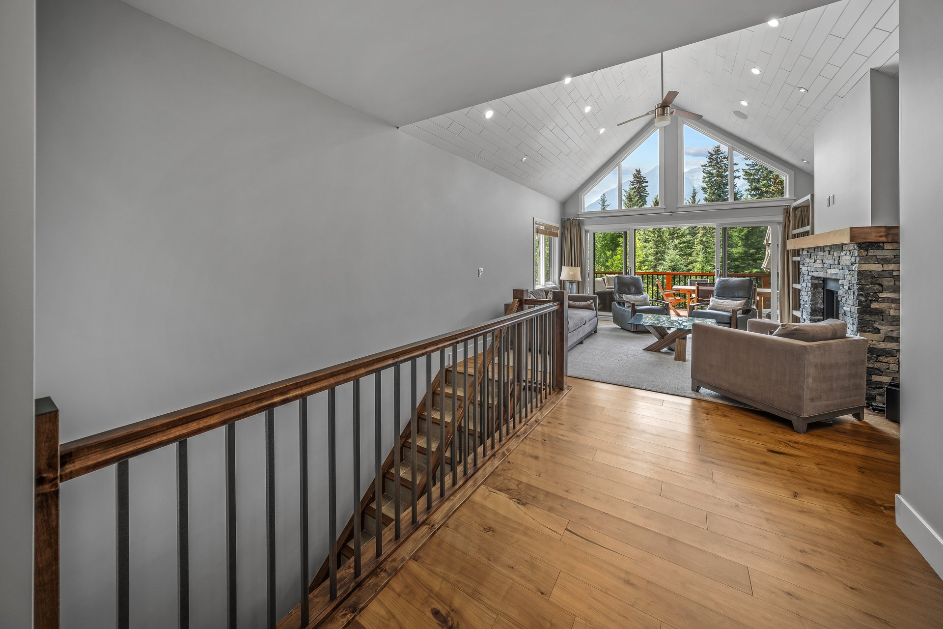 19 Creekside Mews