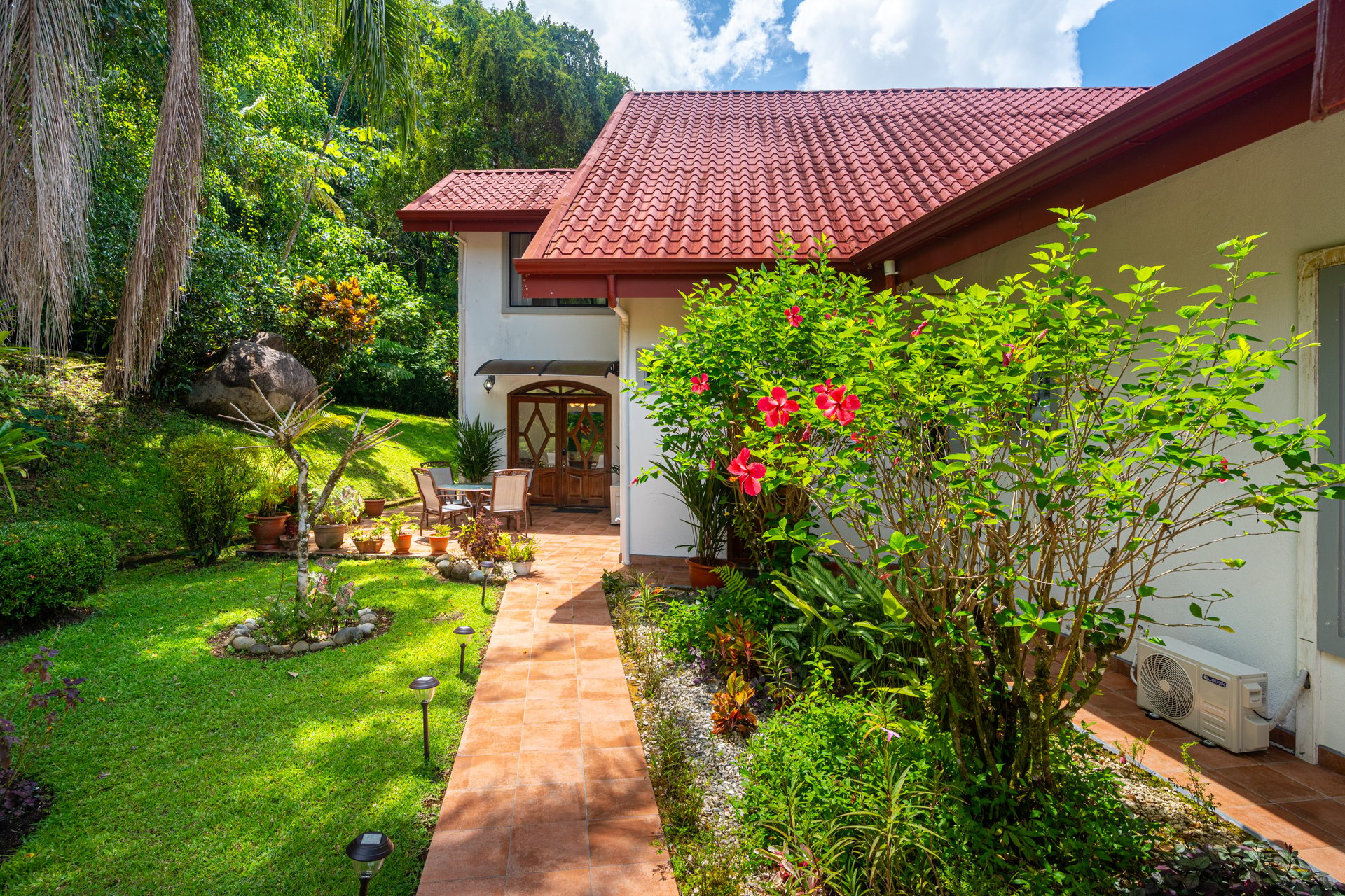 Casa La Bendición, Private Jungle Retreat with Ocean View