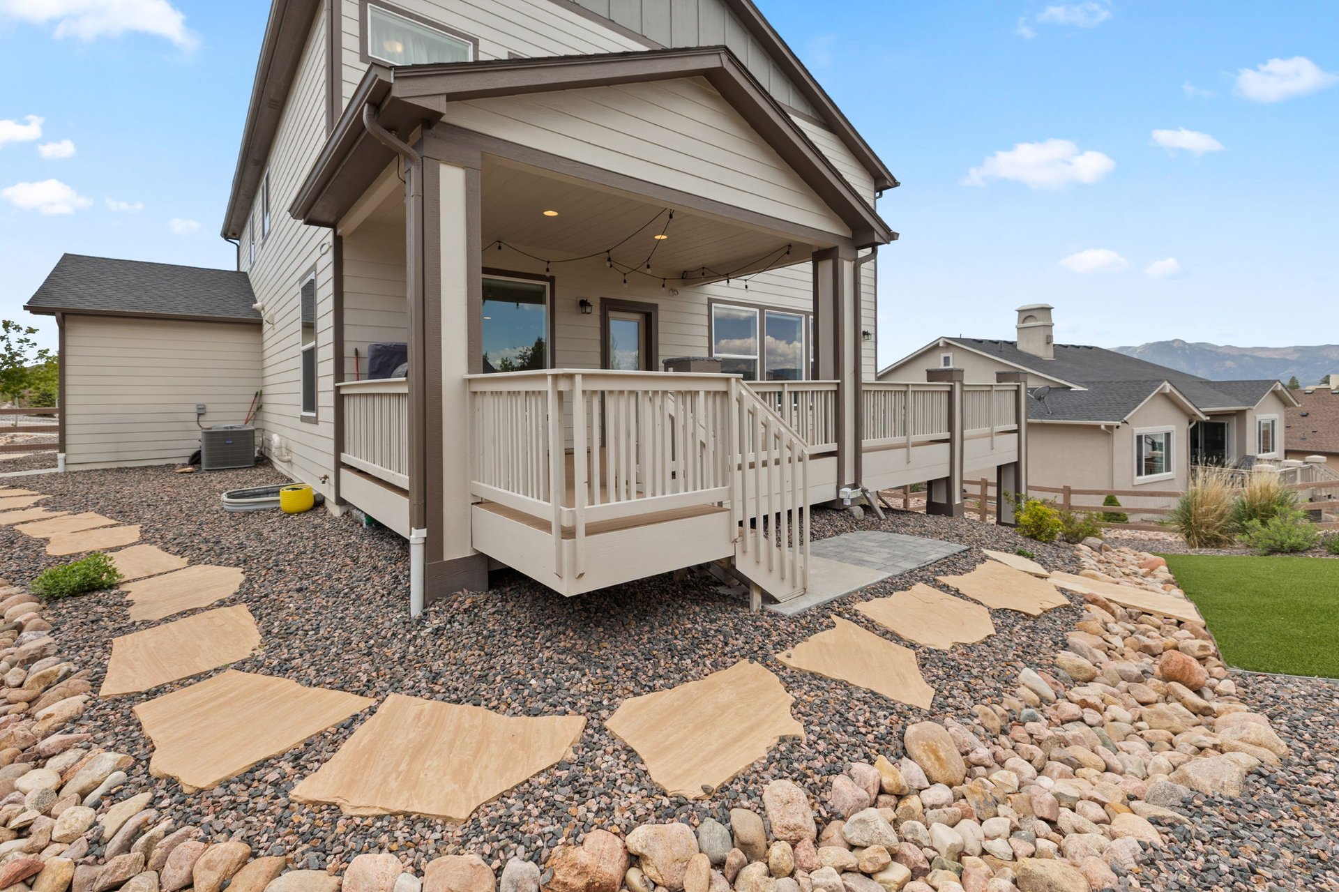 1952 Clayhouse Drive