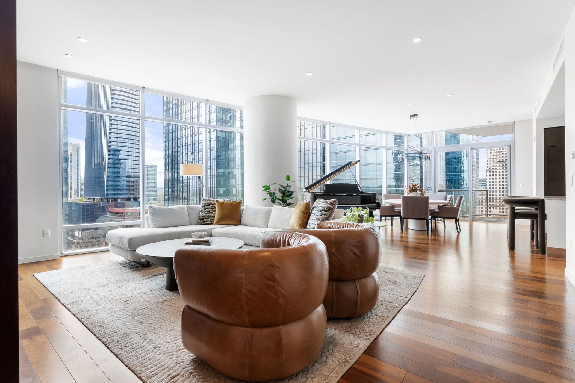 200 Congress Avenue #21E